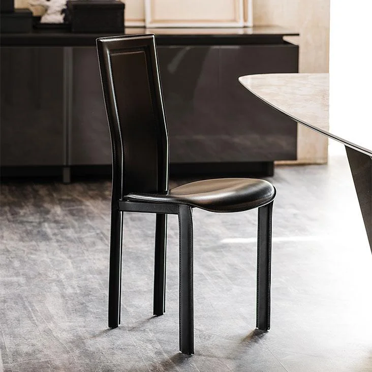 LARA CHAIR