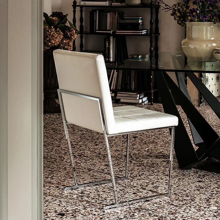 KATE CHAIR