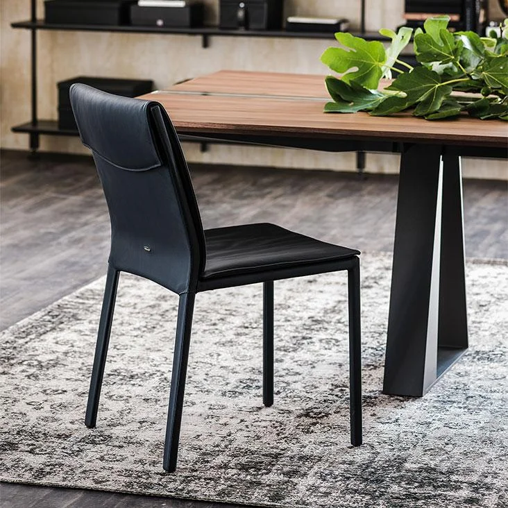 DIVINEDESIGNCENTER_ISABEL_CHAIR_2.jpg