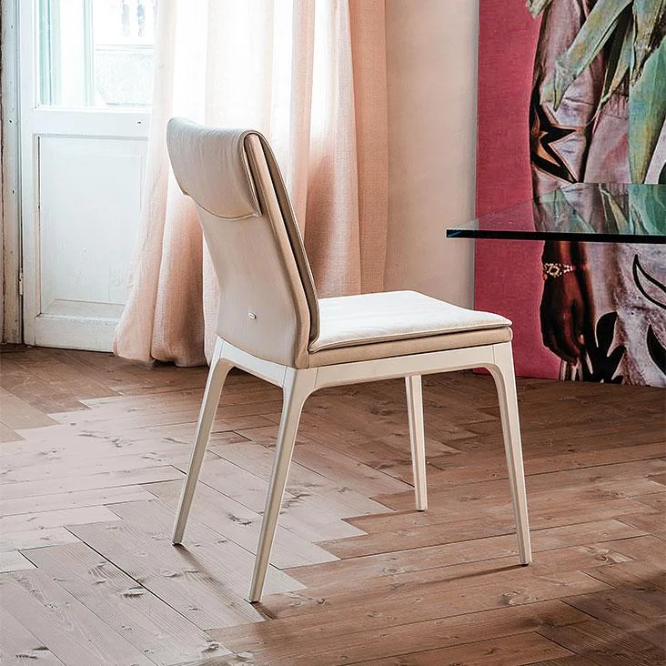 SOFIA CHAIR