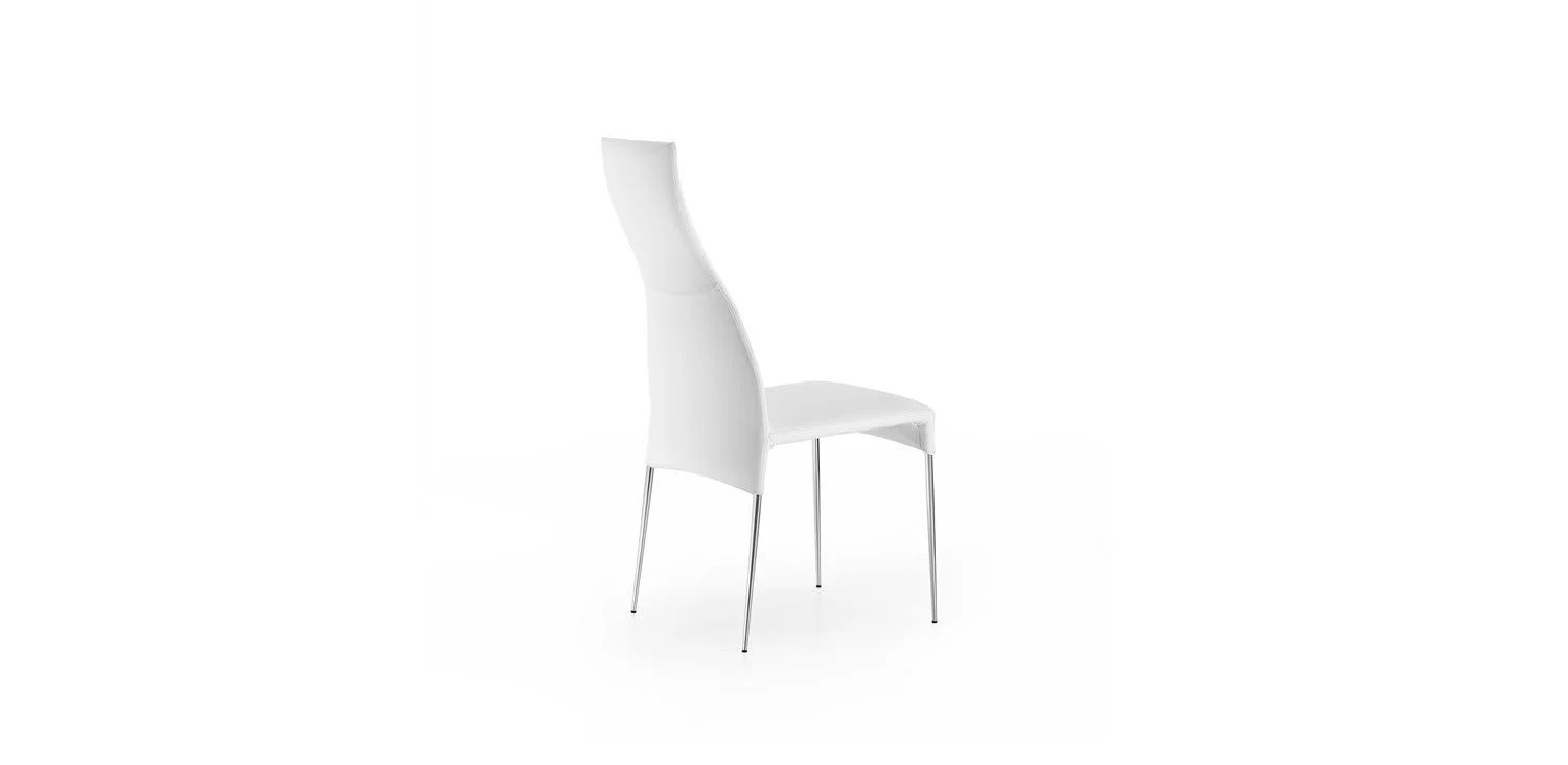 DIVINEDESIGNCENTER_CAROL_CHAIR_4.jpg