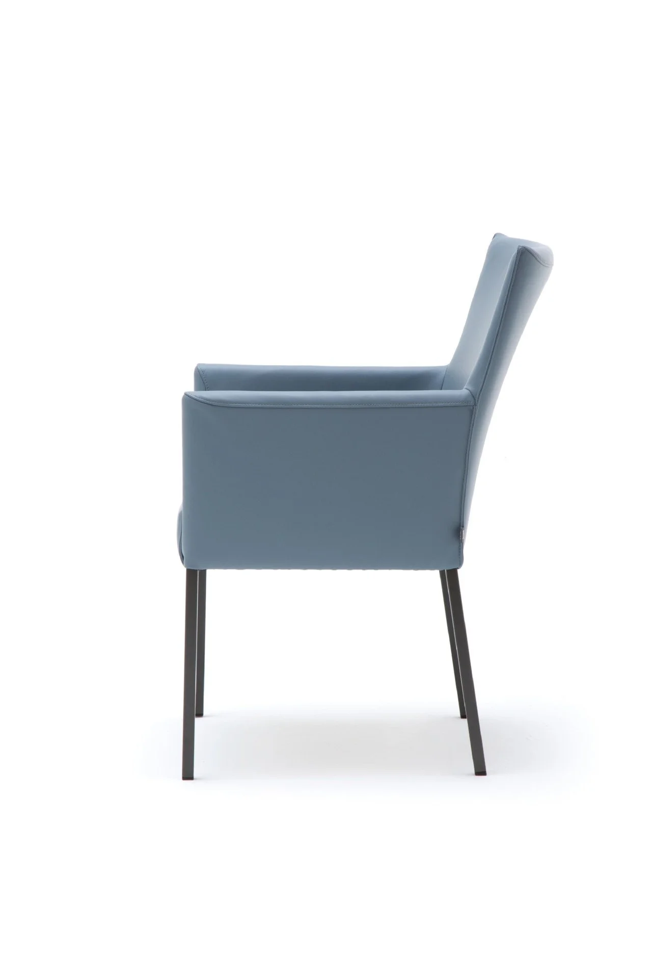 DIVINEDESIGNCENTER_652_CHAIR_1.jpg