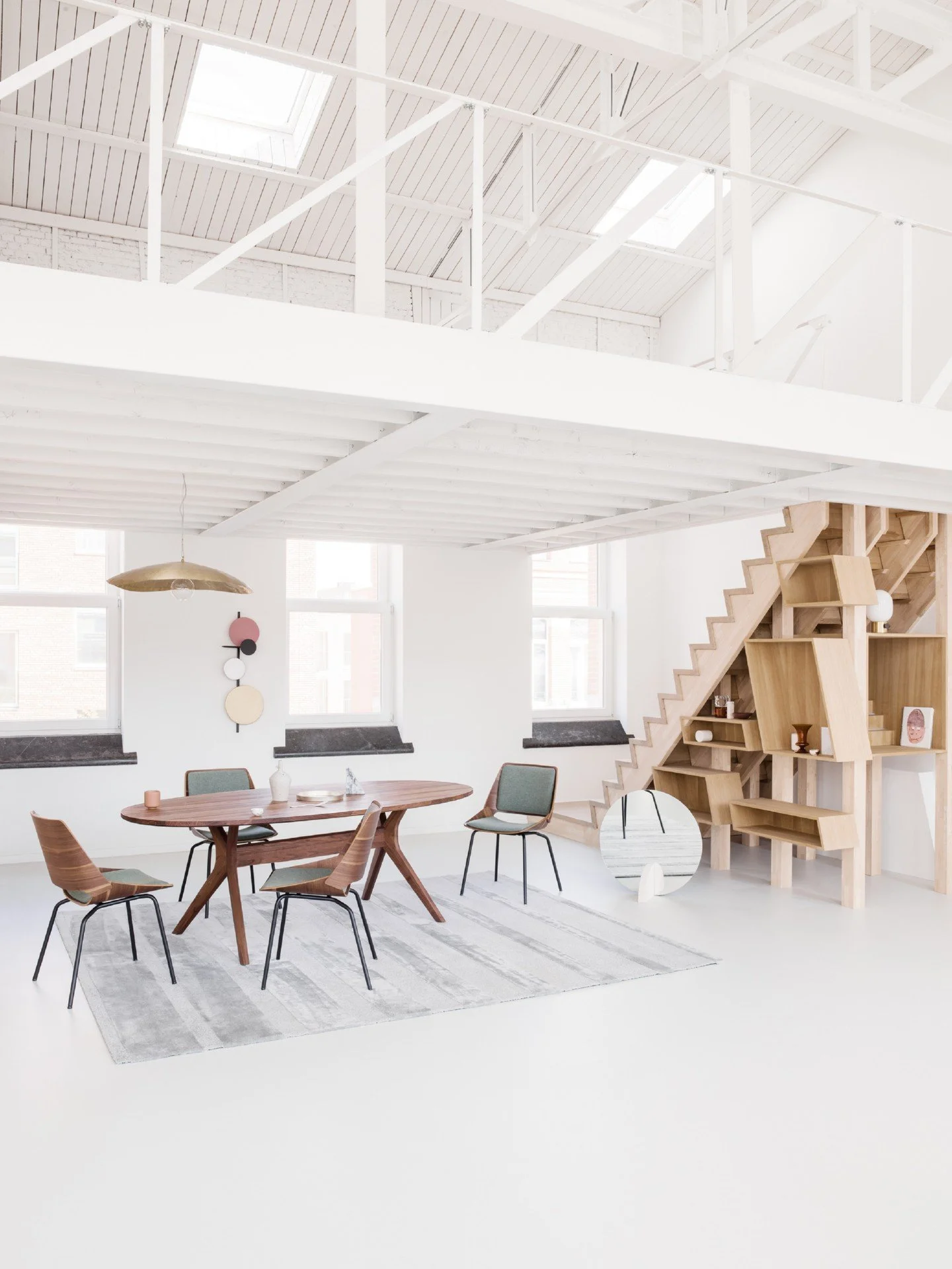 DIVINEDESIGNCENTER_650_CHAIR_6.jpg