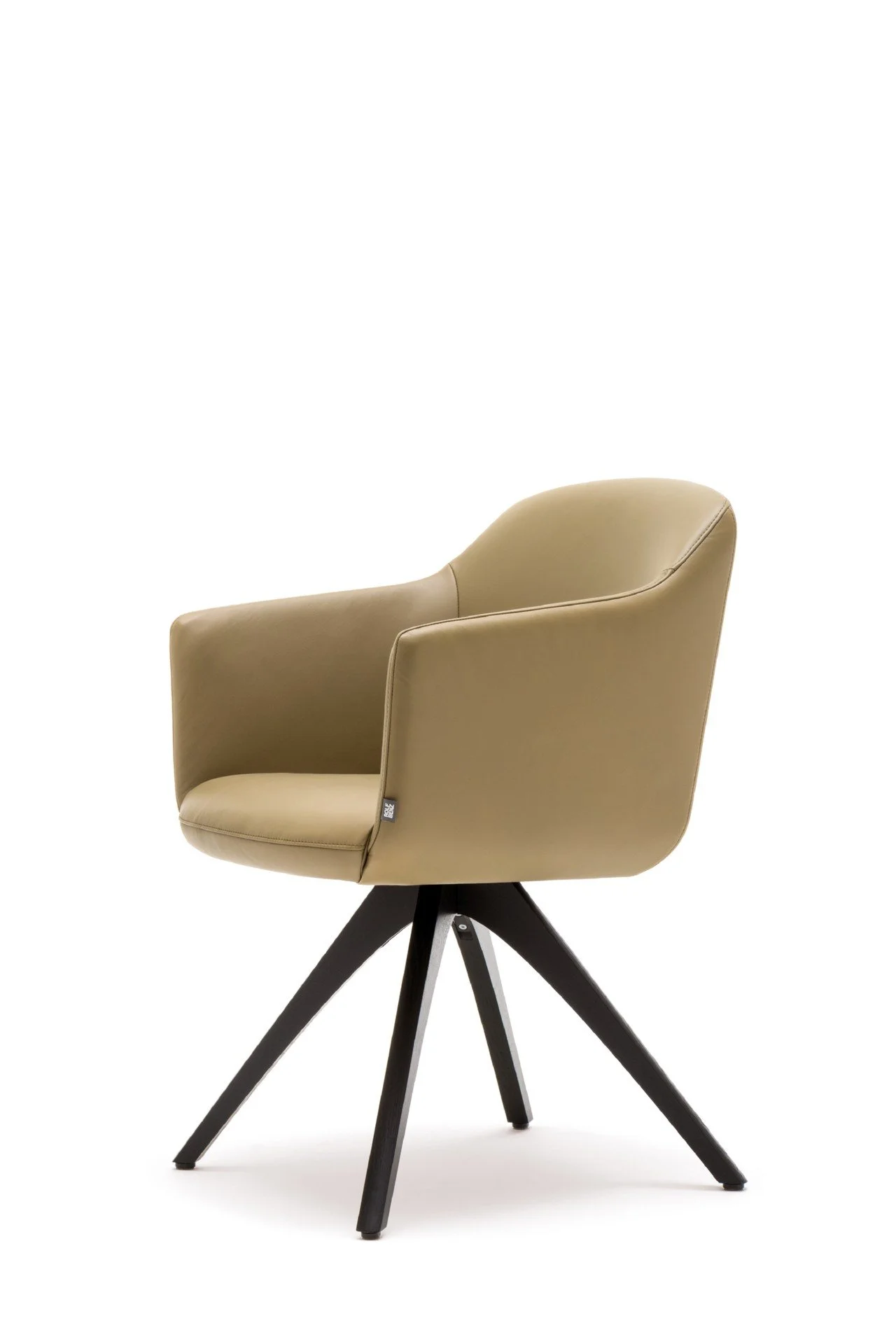 DIVINEDESIGNCENTER_640_CHAIR_7.jpg