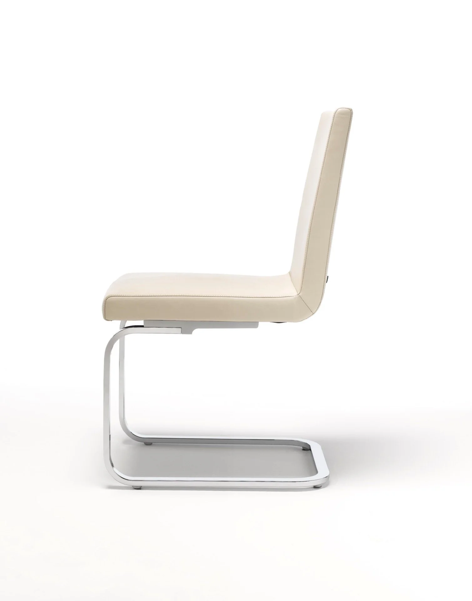 DIVINEDESIGNCENTER_620_CHAIR_8.jpg
