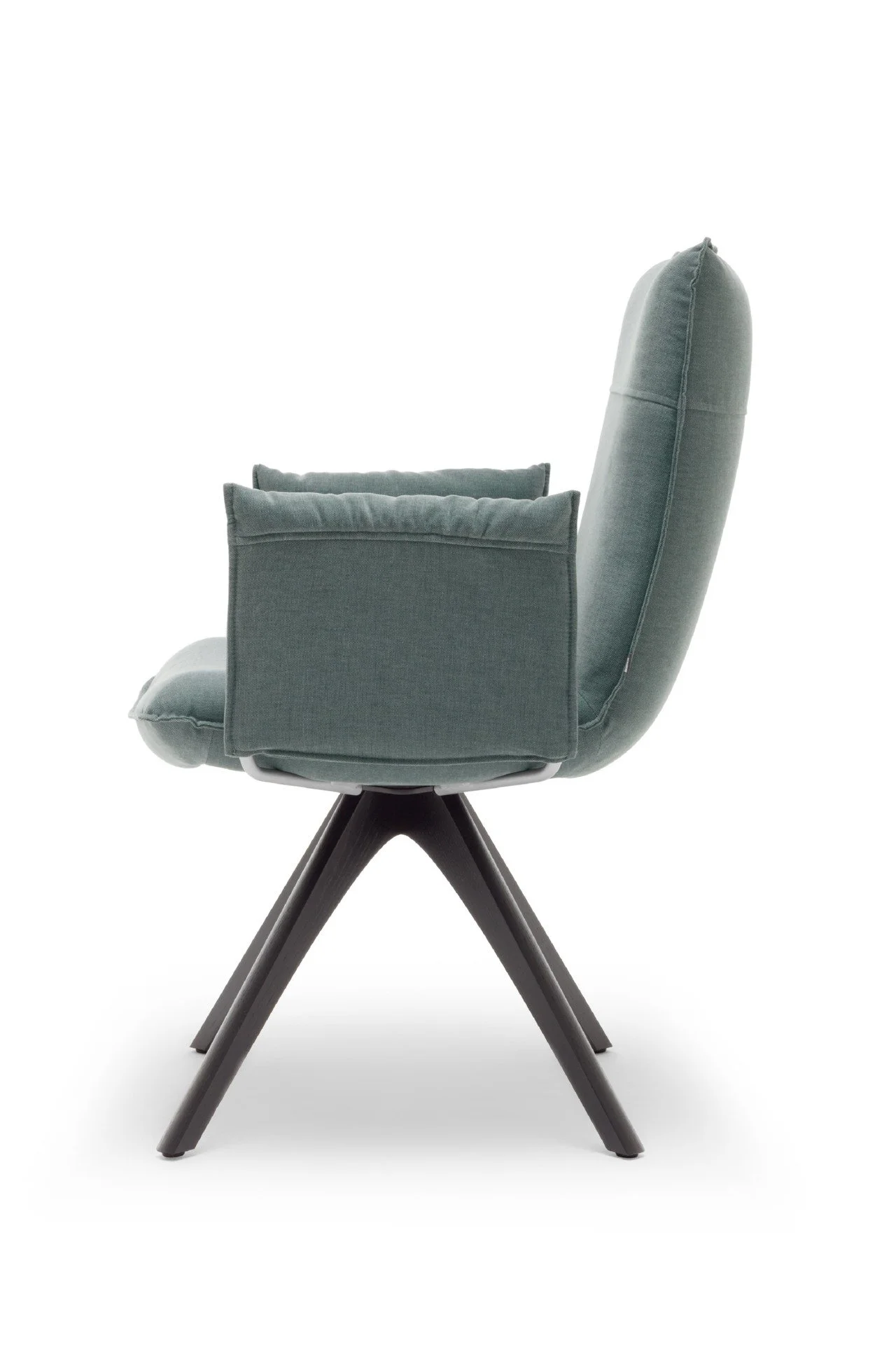 DIVINEDESIGNCENTER_606_ARMCHAIR_6.jpg