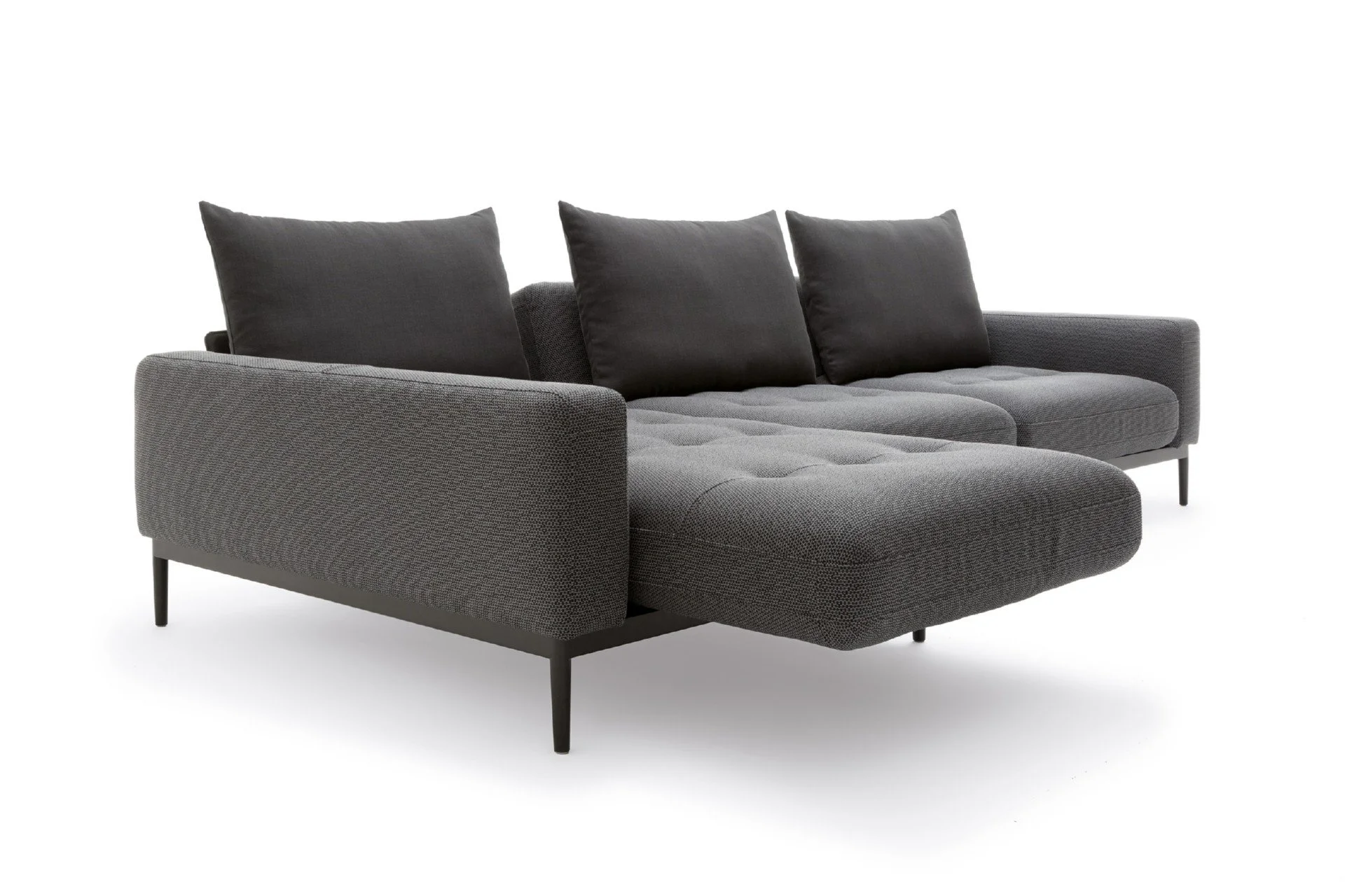 DIVINEDESIGNCENTER_TIRA_SOFA_3.jpg
