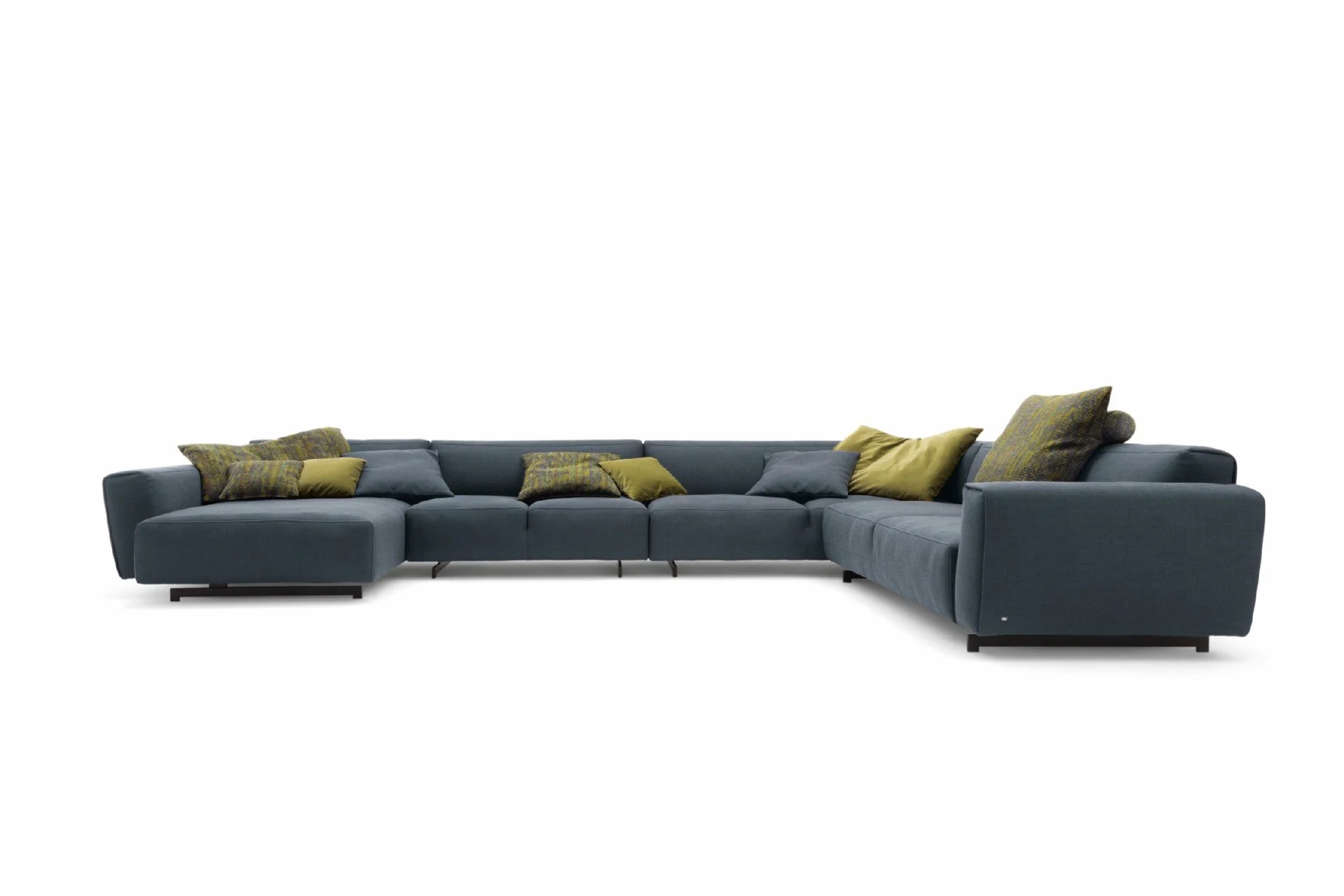 DIVINEDESIGNCENTER_TENO_SOFA_5.jpg