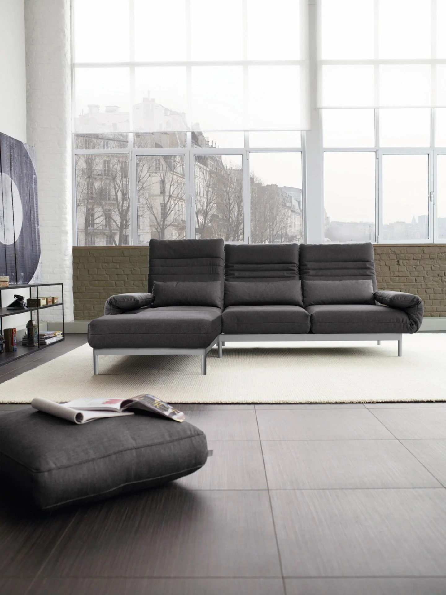 DIVINEDESIGNCENTER_PLURA_SOFA_2.jpg