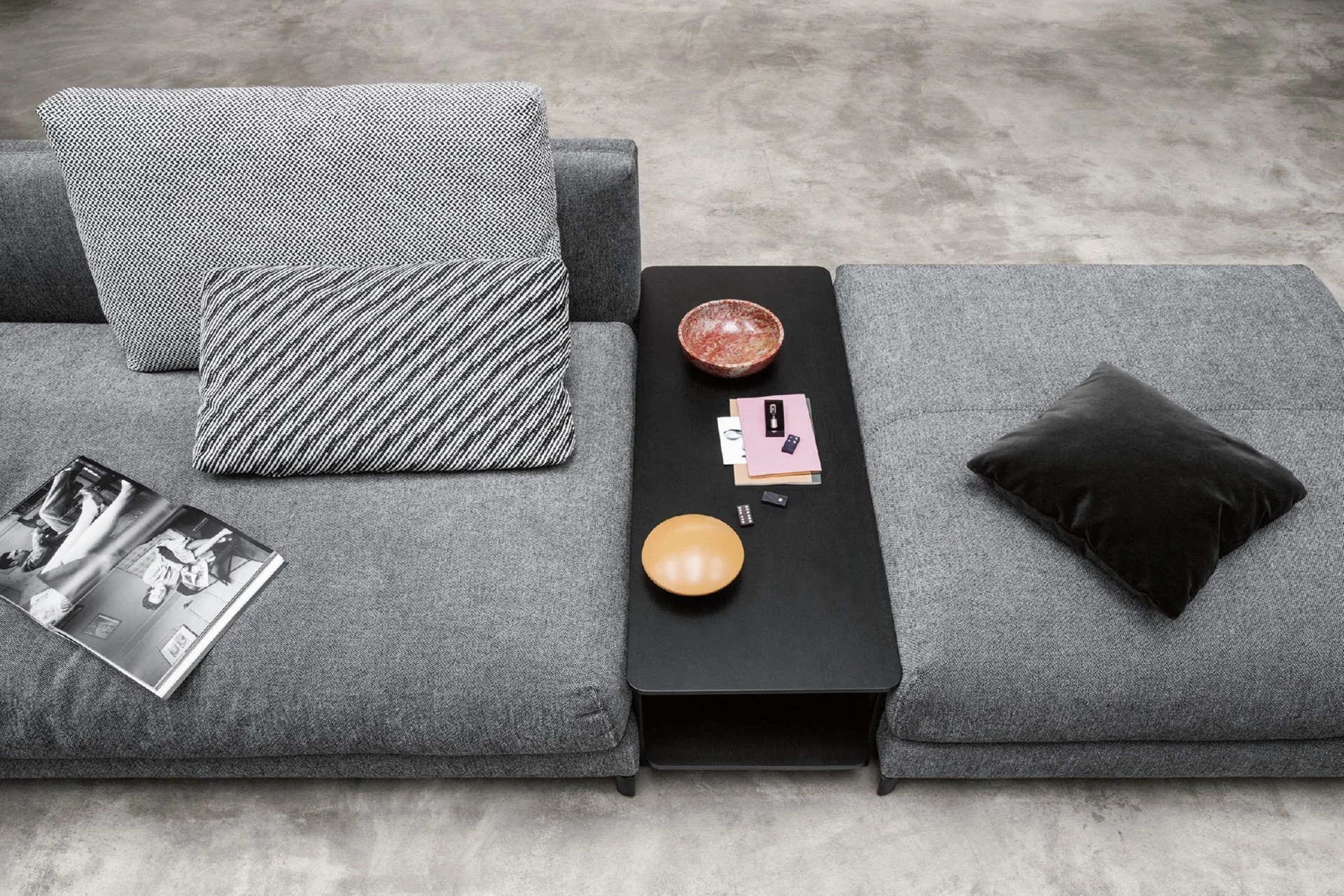 DIVINEDESIGNCENTER_NUVOLA_SOFA_14.jpg