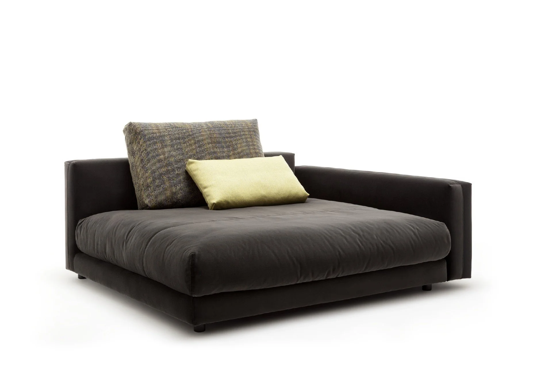 DIVINEDESIGNCENTER_NUVOLA_SOFA_8.jpg