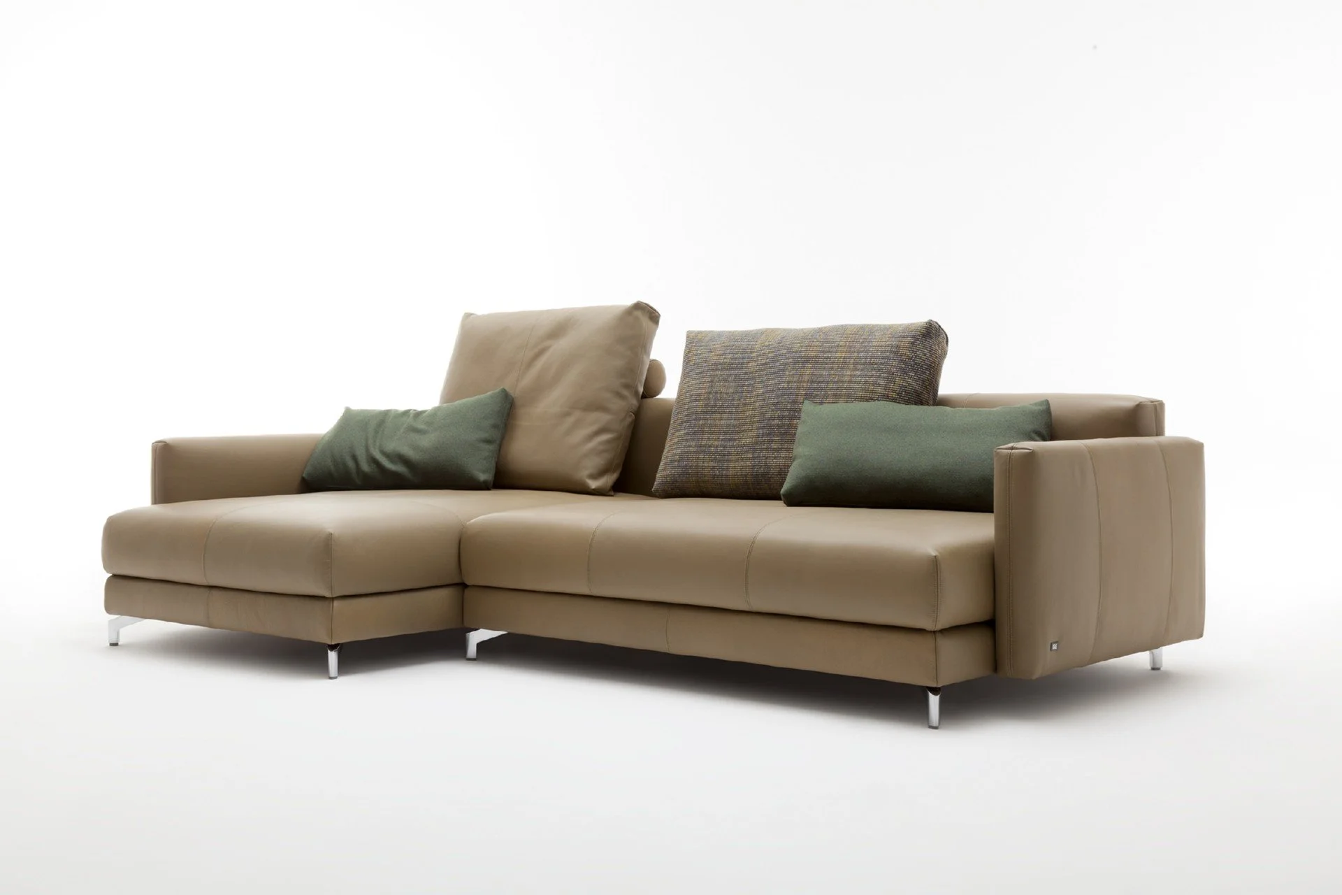 DIVINEDESIGNCENTER_NUVOLA_SOFA_5.jpg