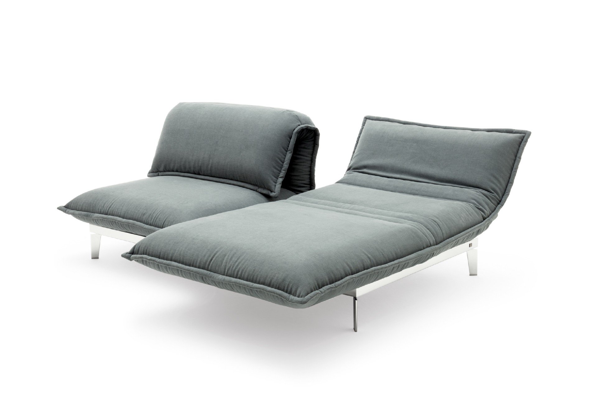 DIVINEDESIGNCENTER_NOVA_SOFA_1.jpg