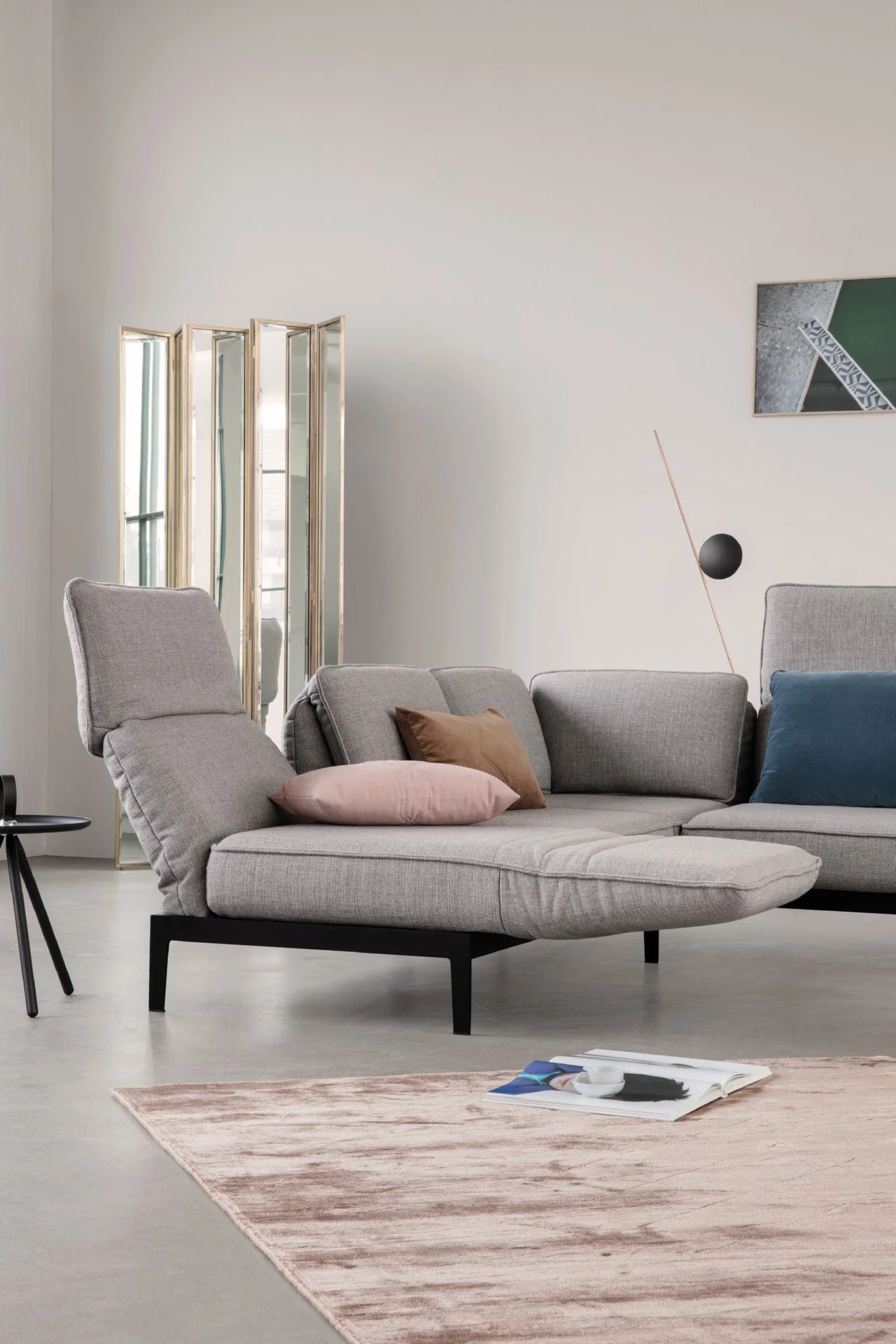 MERA SOFA