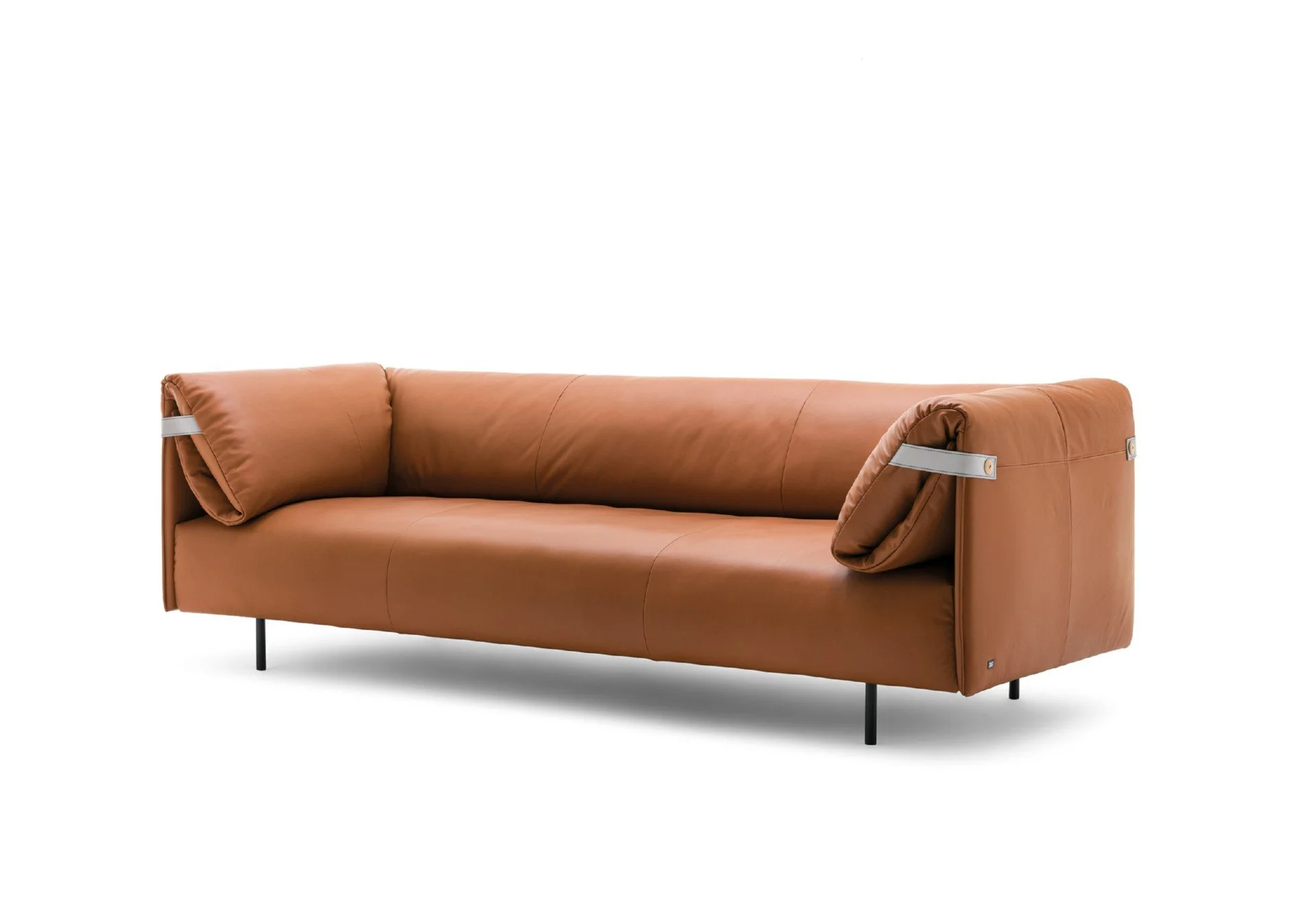 DIVINEDESIGNCENTER_ALMA_SOFA_2.jpg
