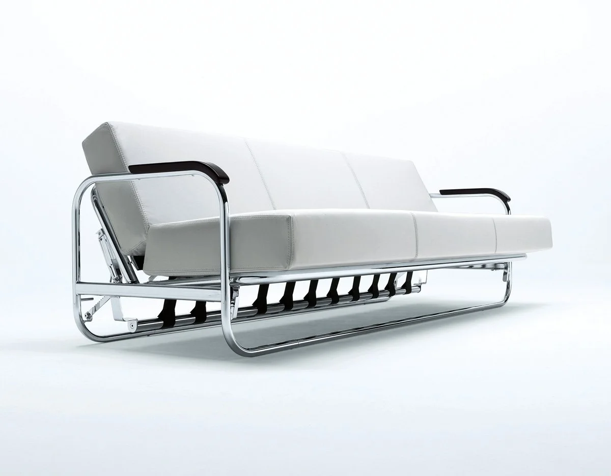 DIVINEDESIGNCENTER_AA1_SOFA_2.jpg