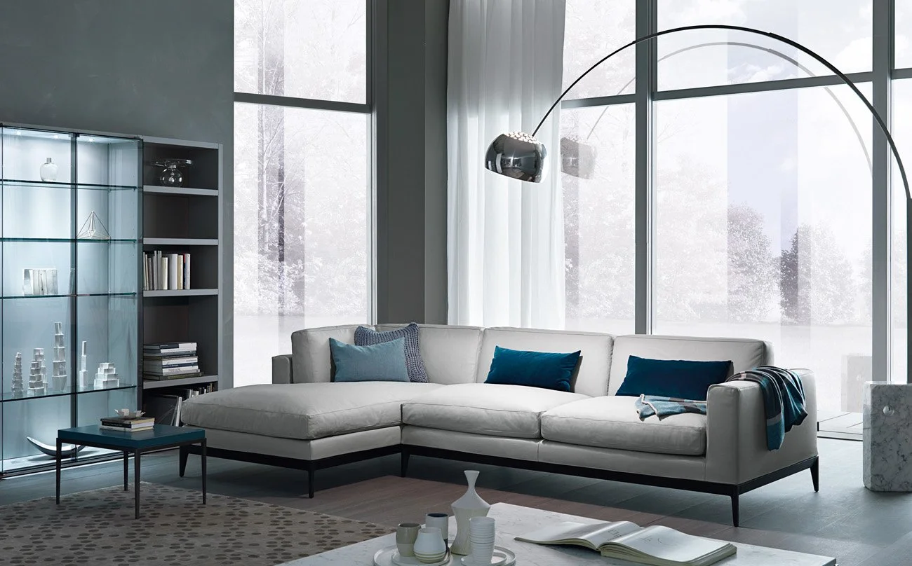 DIVINEDESIGNCENTER_ANTIBES_SOFA_2.jpg