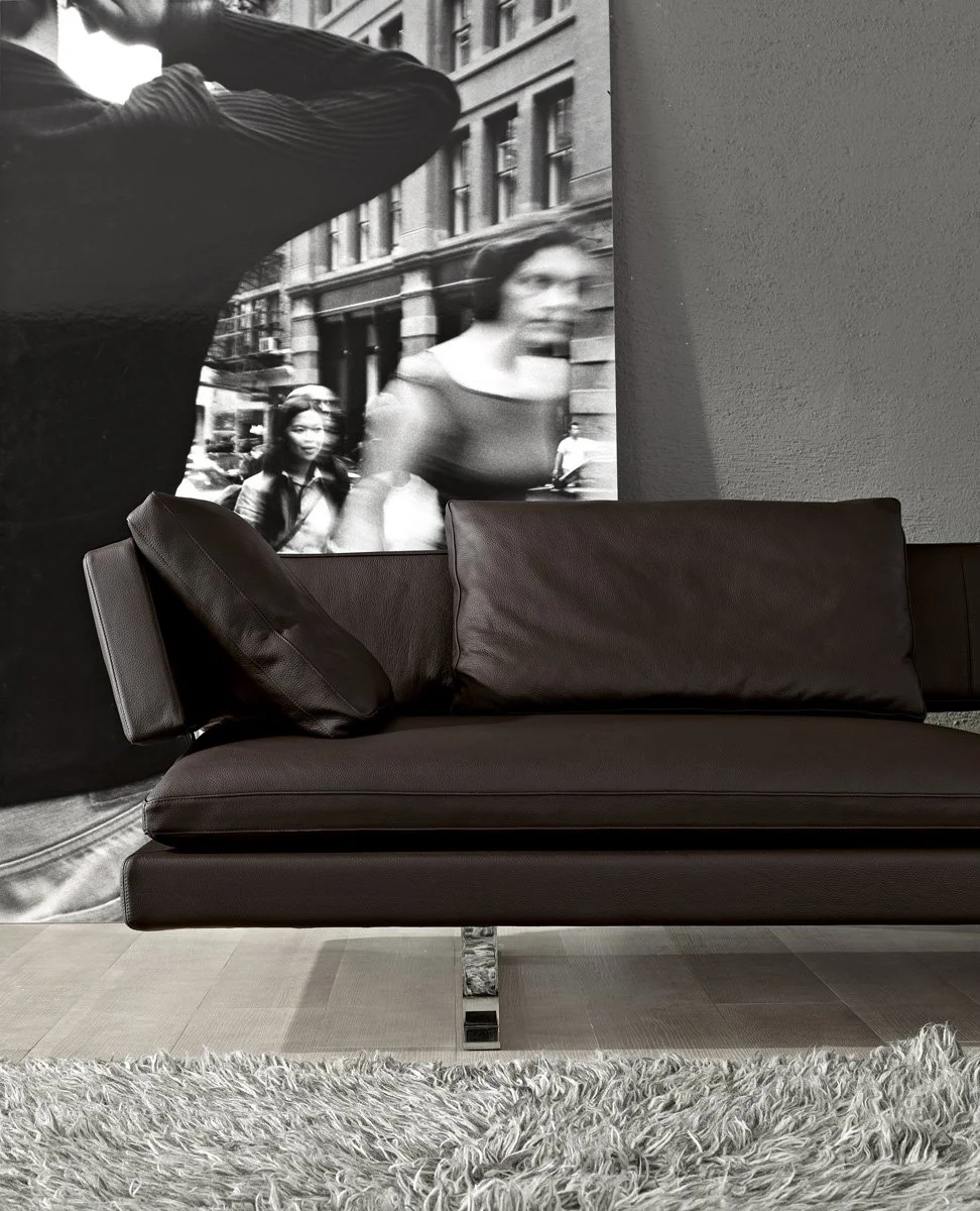 BORDERLINE SOFA