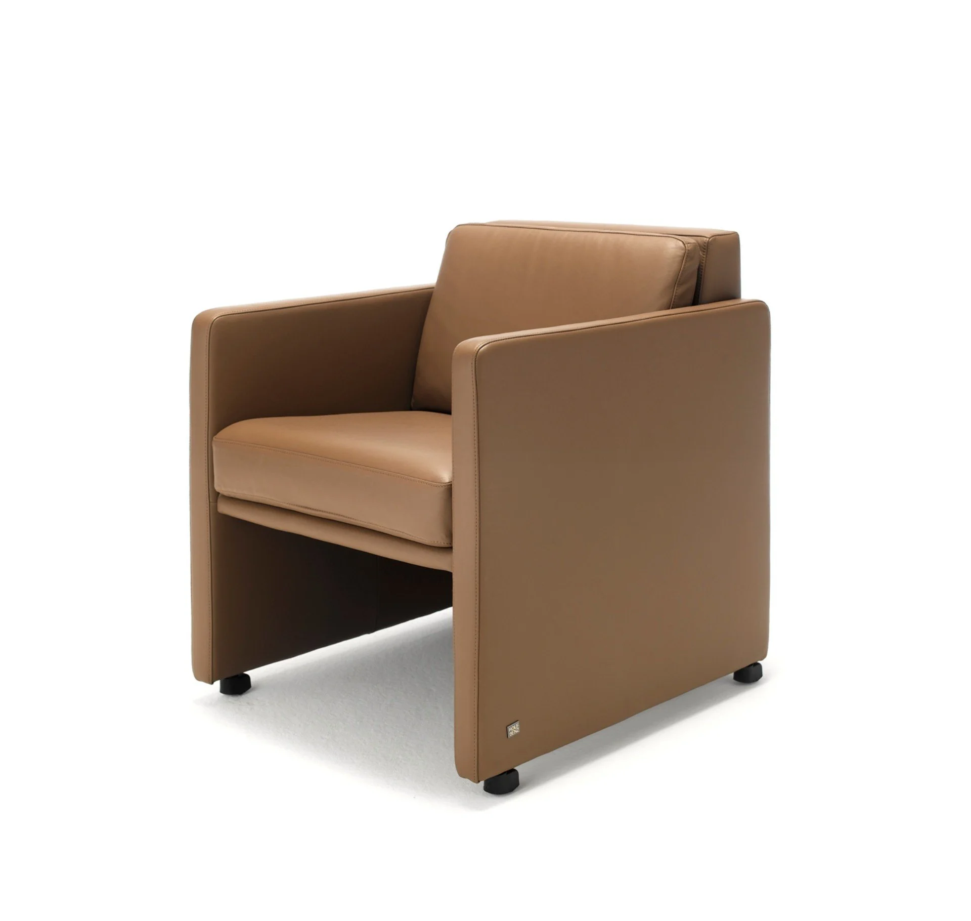 DIVINEDESIGNCENTER_EGO_3__ARMCHAIR.jpg