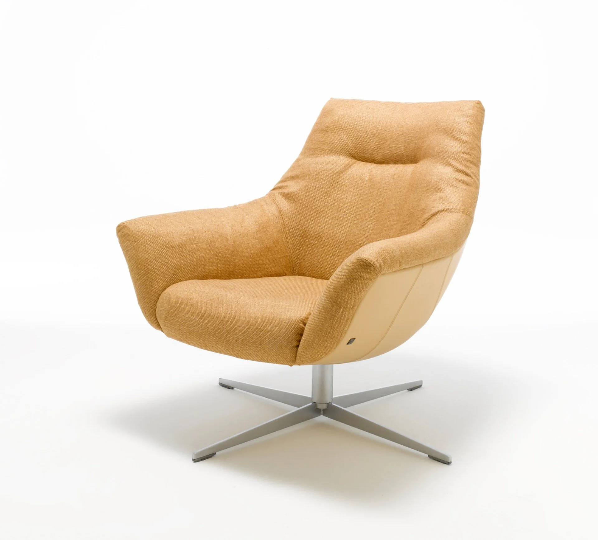 DIVINEDESIGNCENTER_566_ARMCHAIR_9.jpg