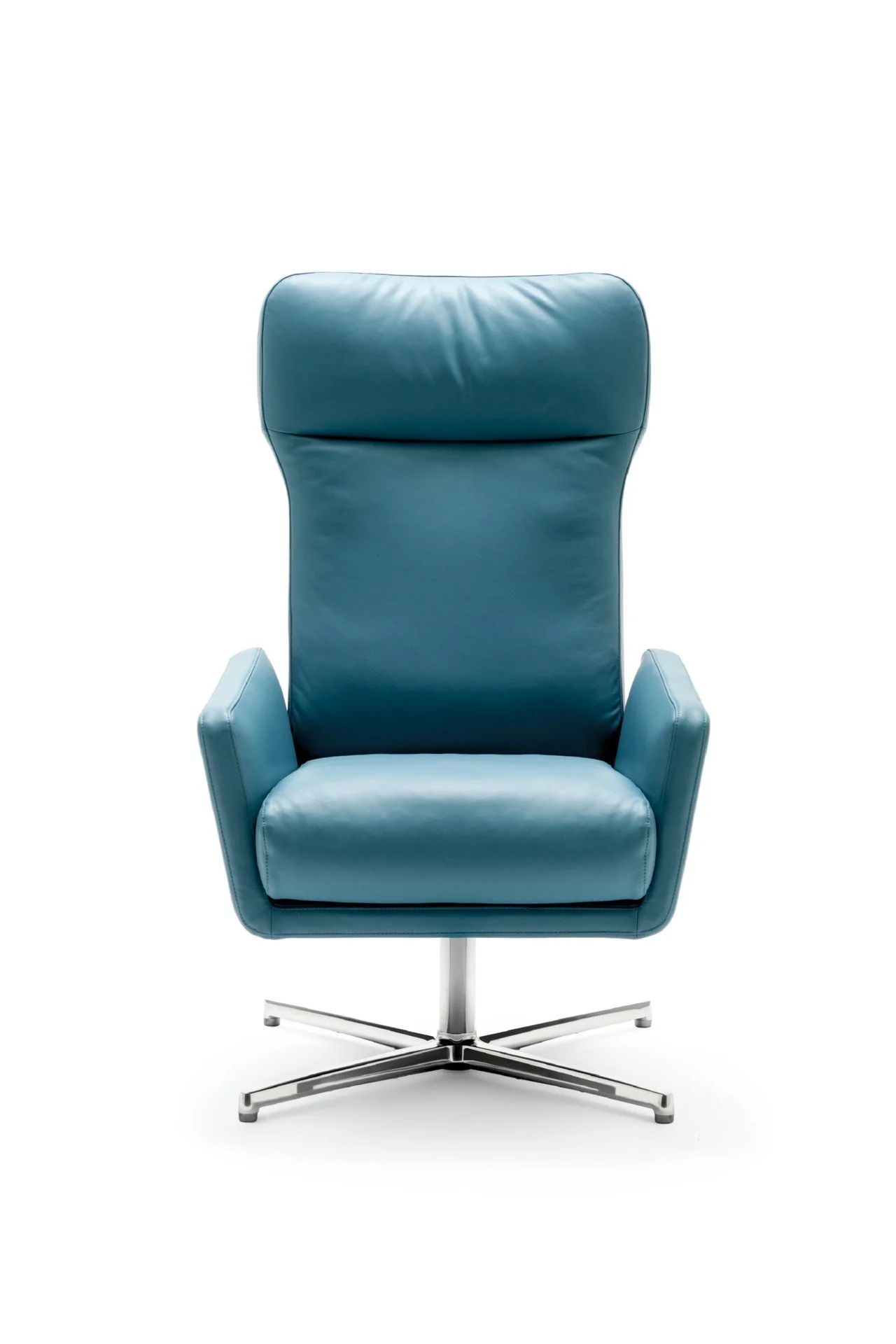 DIVINEDESIGNCENTER_560_ARMCHAIR_3.jpg