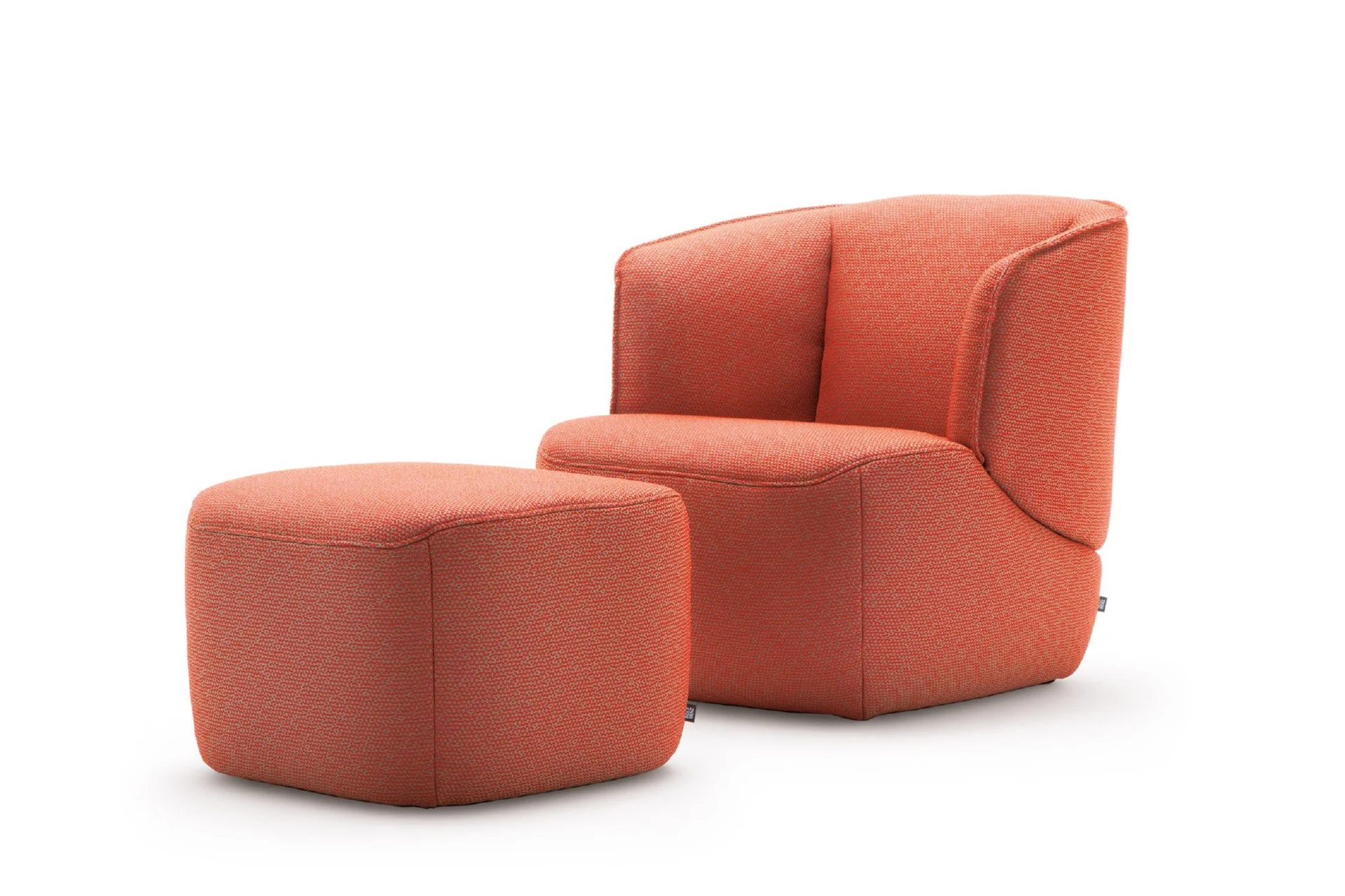 DIVINEDESIGNCENTER_384_ARMCHAIR_3.jpg