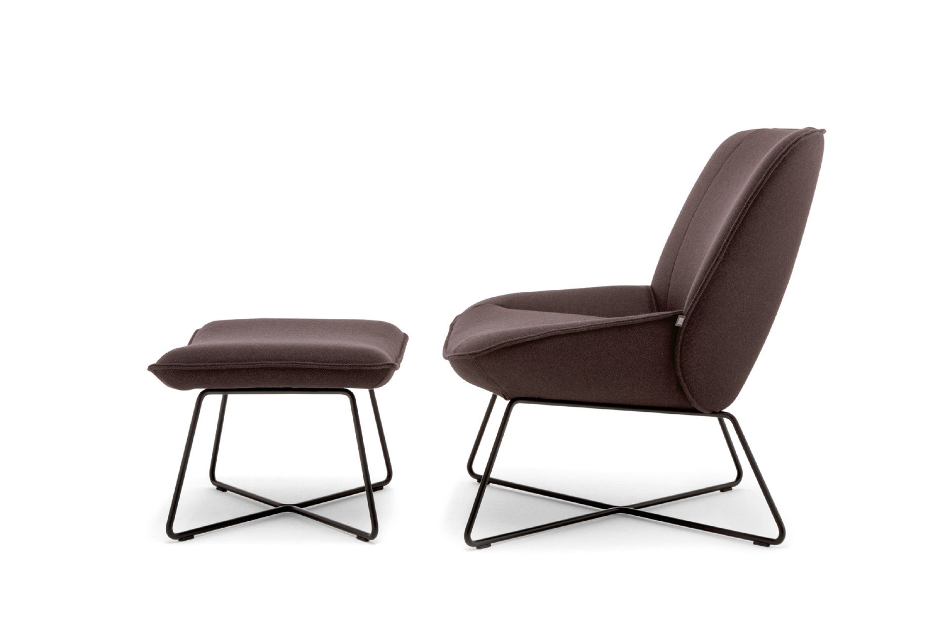 DIVINEDESIGNCENTER_383_ARMCHAIR_2.jpg