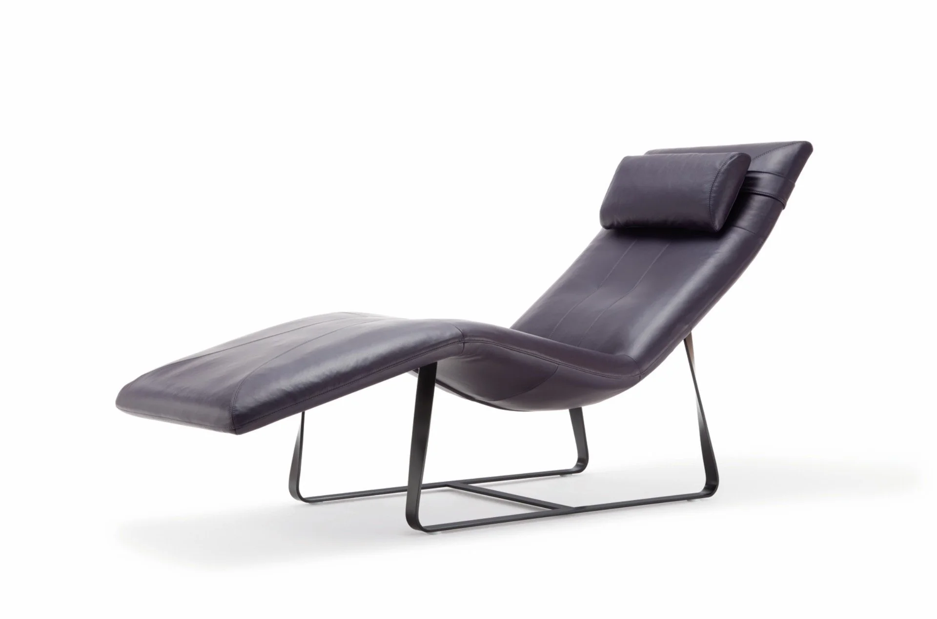 1_DIVINEDESIGNCENTER_360_ARMCHAIR_6.jpg