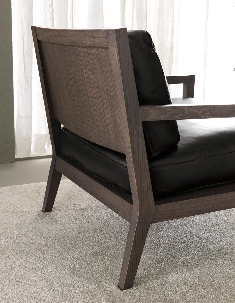 DIVINEDESIGNCENTER_QUADRIA_ARMCHAIR_1.jpg