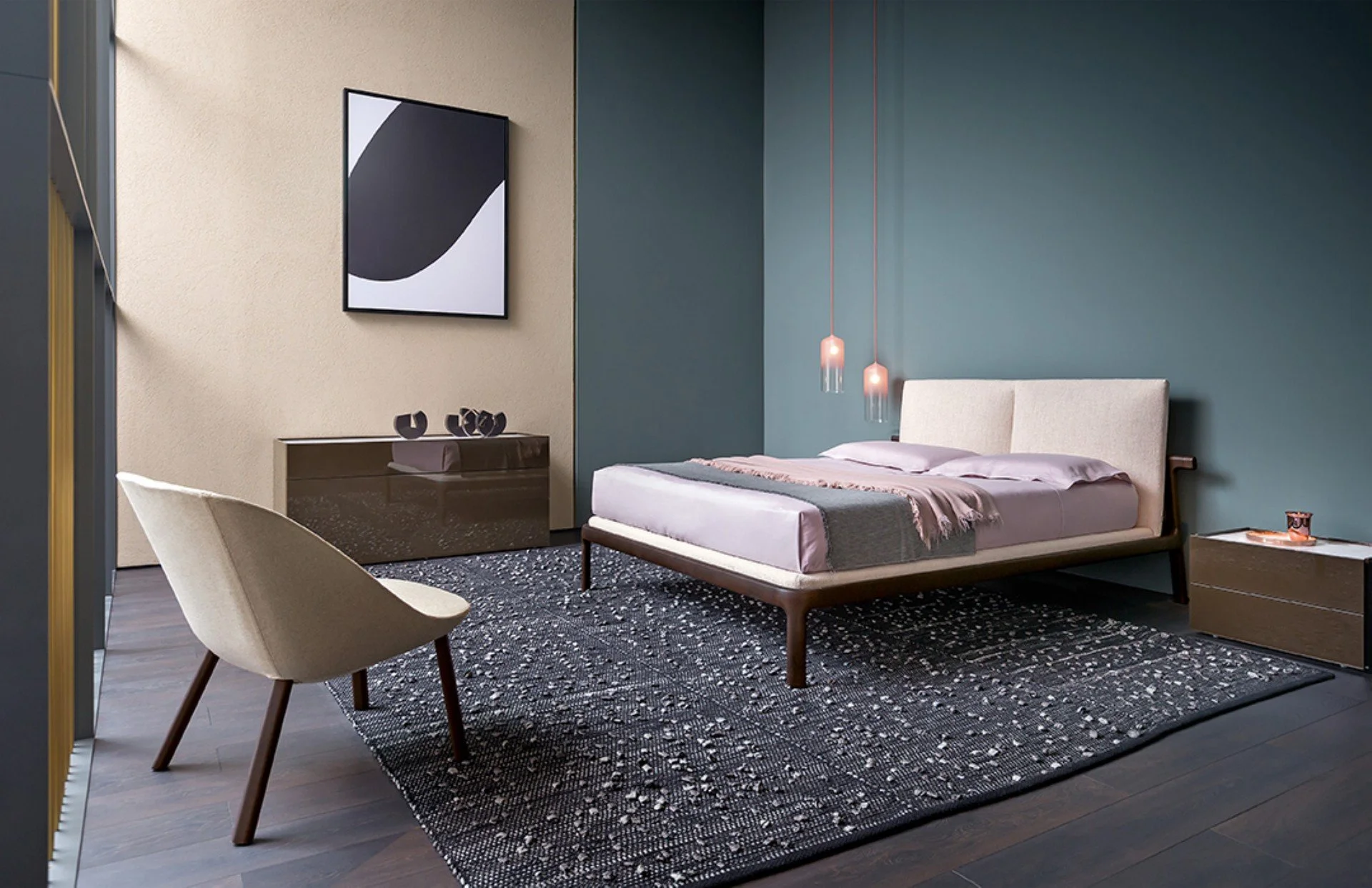 DIVINEDESIGNCENTER_ESSELOUNGE_ARMCHAIR_6.jpg