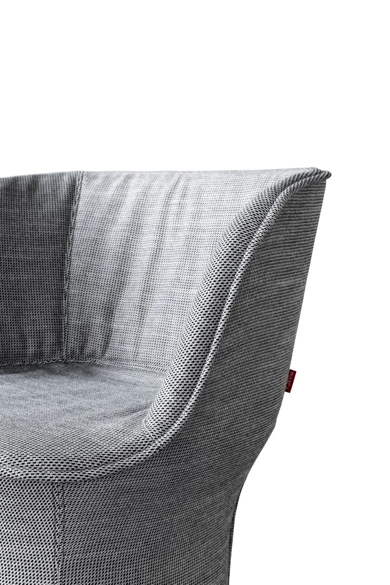 DIVINEDESIGNCENTER_ESSE_ARMCHAIR_2.jpg