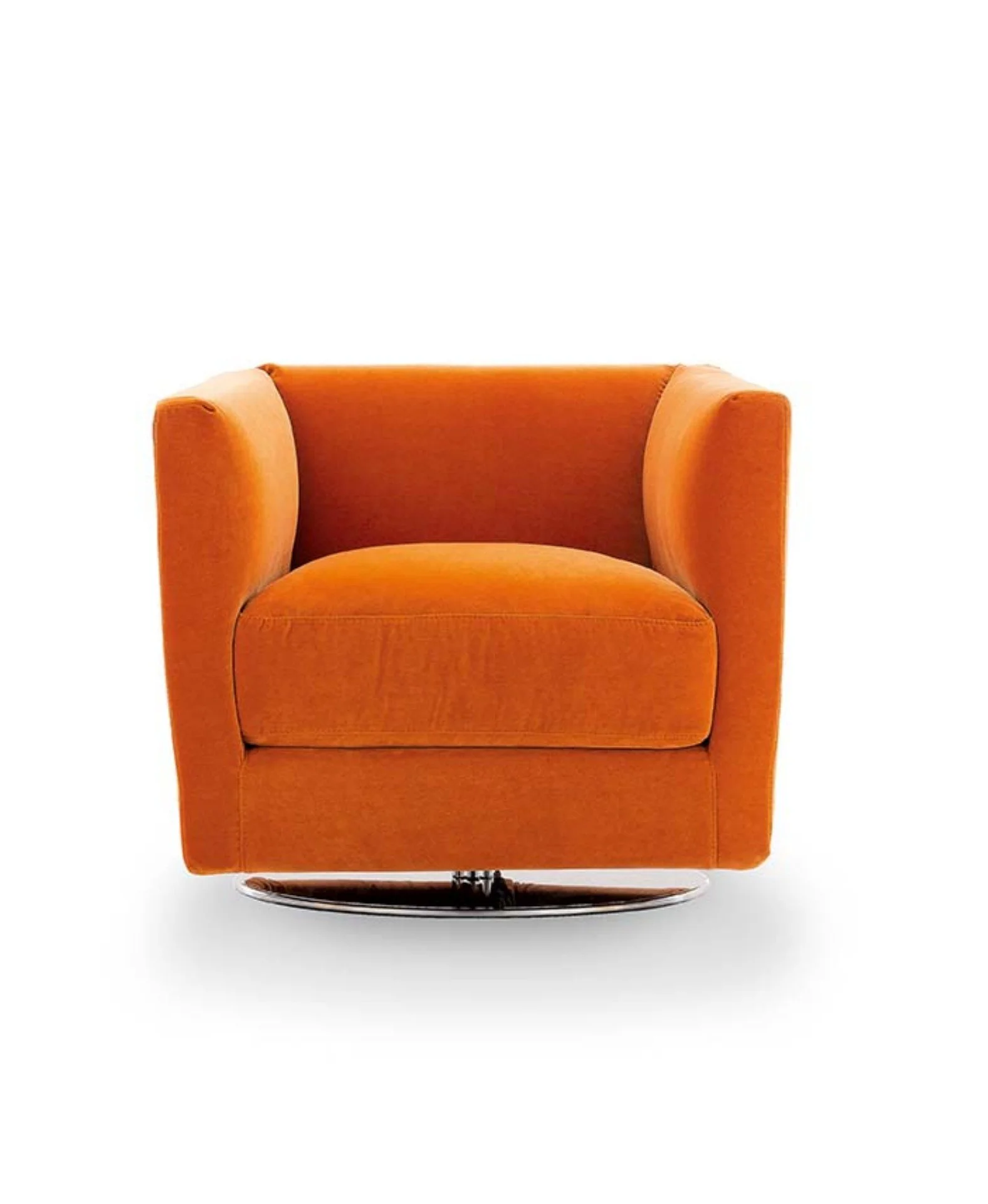 1_DIVINEDESIGNCENTER_DOLCEVITA_ARMCHAIR_1.jpg