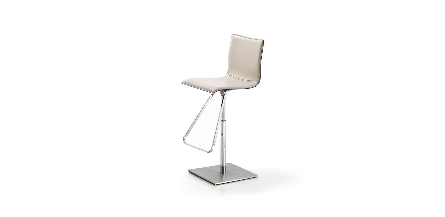 DIVINEDESIGNCENTER_TOTO_BARSTOOL_6.jpg