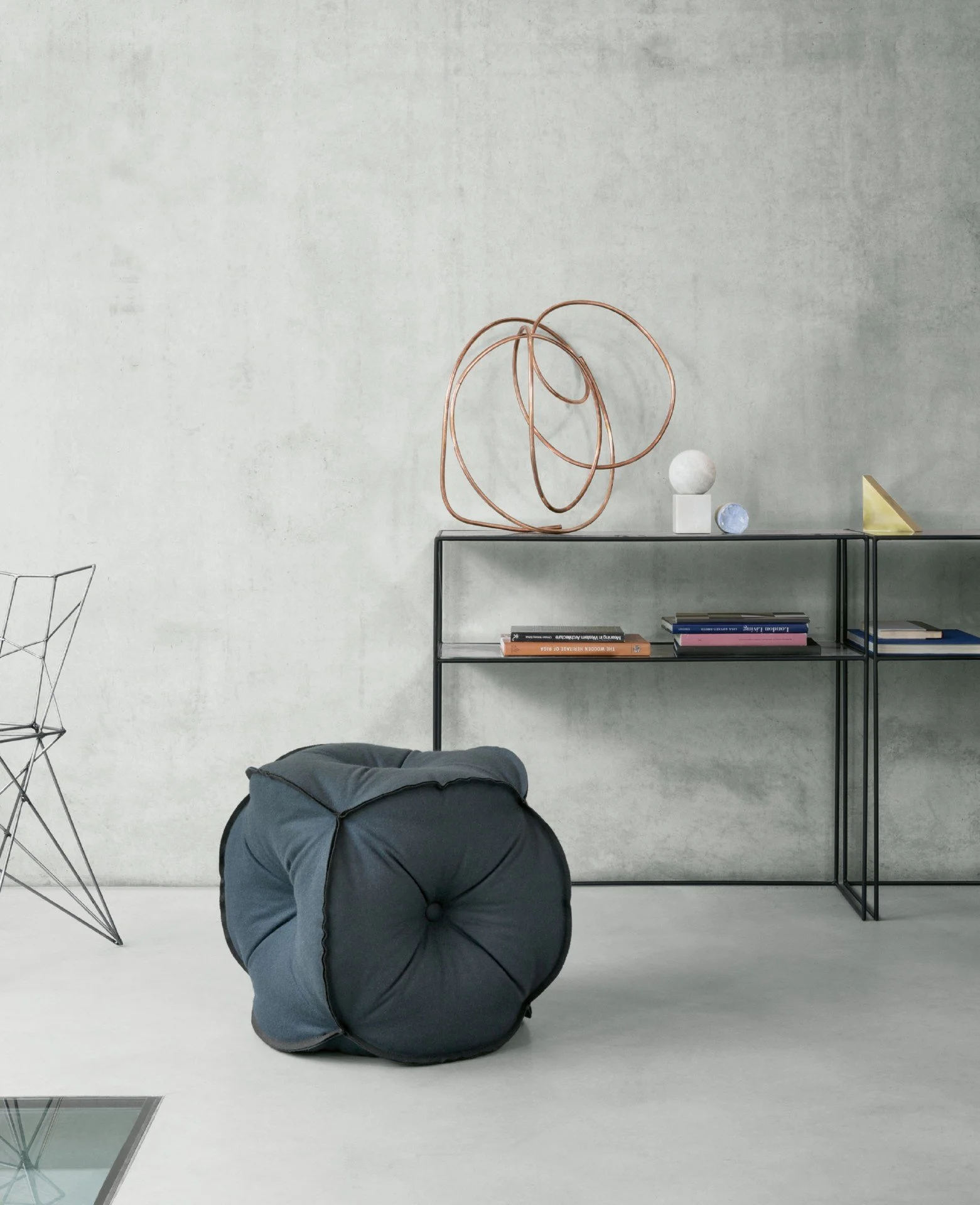 953 POUF
