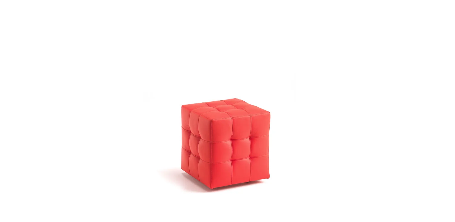 DIVINEDESIGNCENTER_BOB_POUF (4).jpg