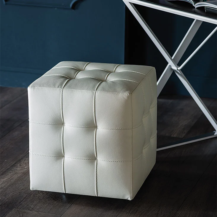 DIVINEDESIGNCENTER_BOB_POUF (1).jpg