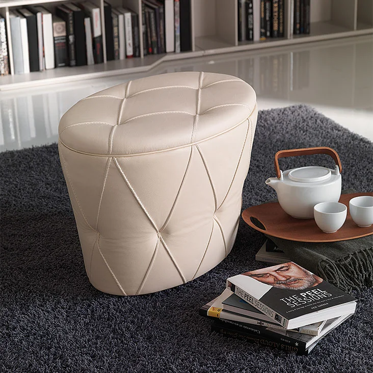 DIVINEDESIGNCENTER_PINKO_POUF (2).jpg
