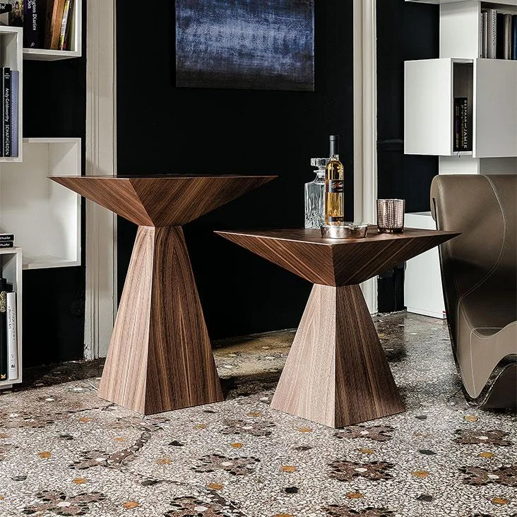 1_DIVINEDESIGNCENTER_THEO_COFFEETABLE_2.jpg