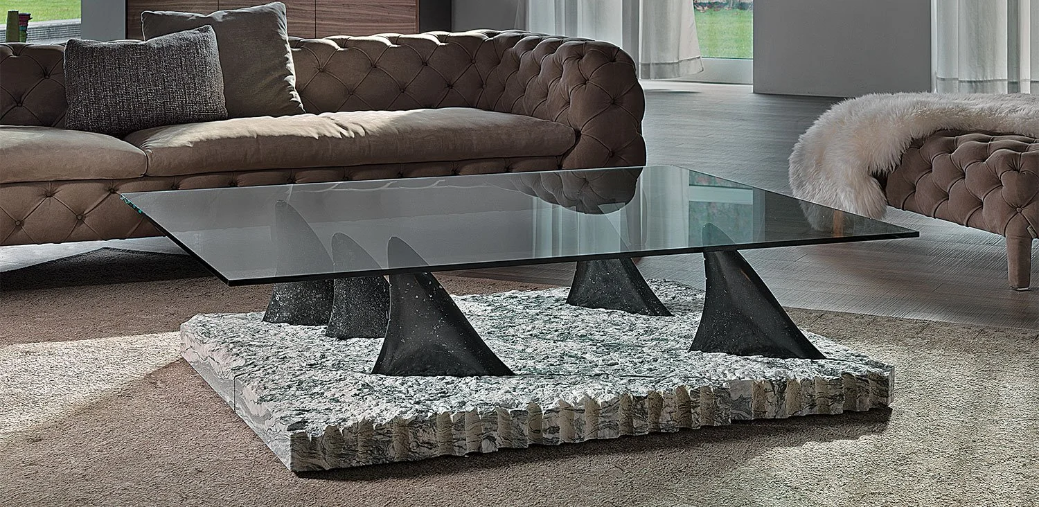 DIVINEDESIGNCENTER_VIETATOBAGNARSI_COFFEETABLE_2.jpg