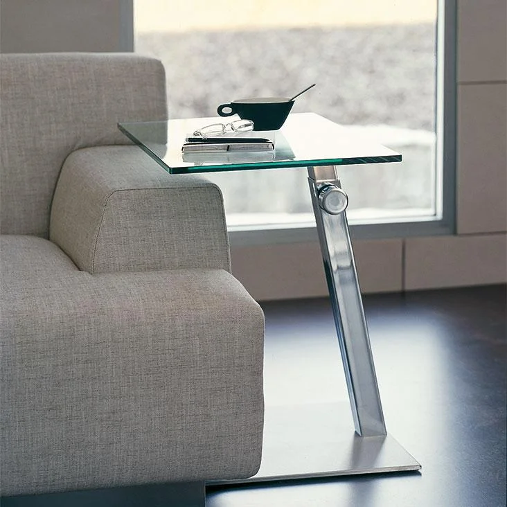 1_DIVINEDESIGNCENTER_LAP_COFFEETABLE_2.jpg
