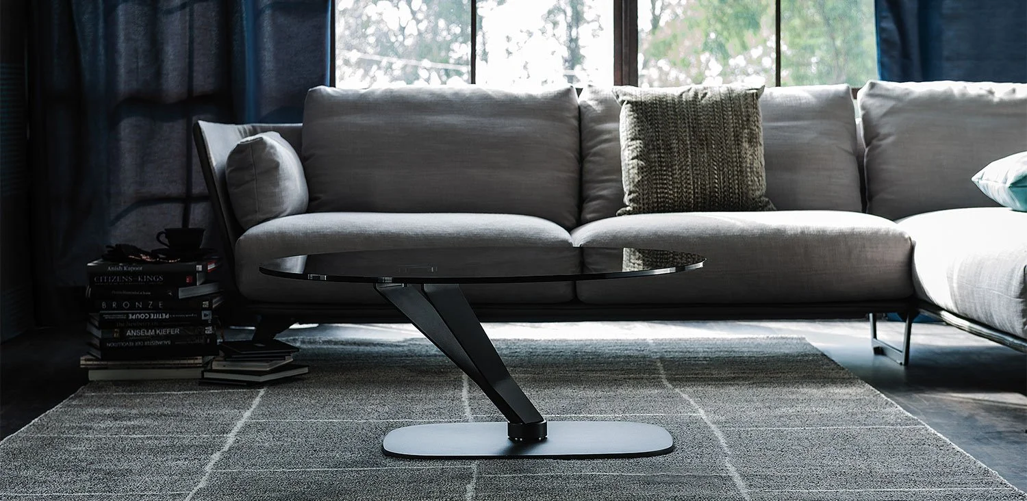 DIVINEDESIGNCENTER_VIPER_COFFEETABLE_2.jpg