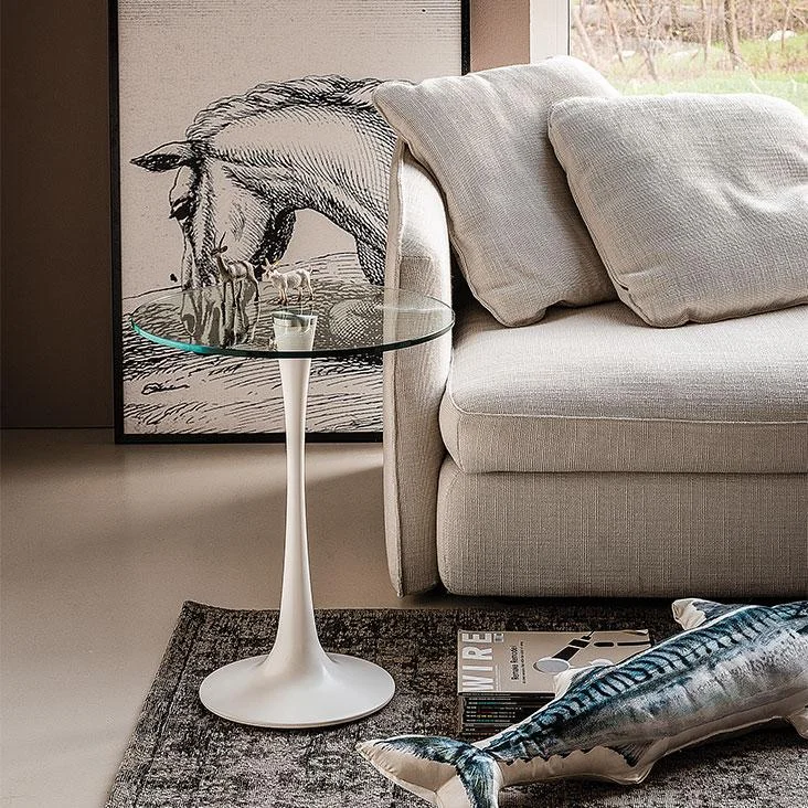DIVINEDESIGNCENTER_HUGO_COFFEETABLE_2.jpg