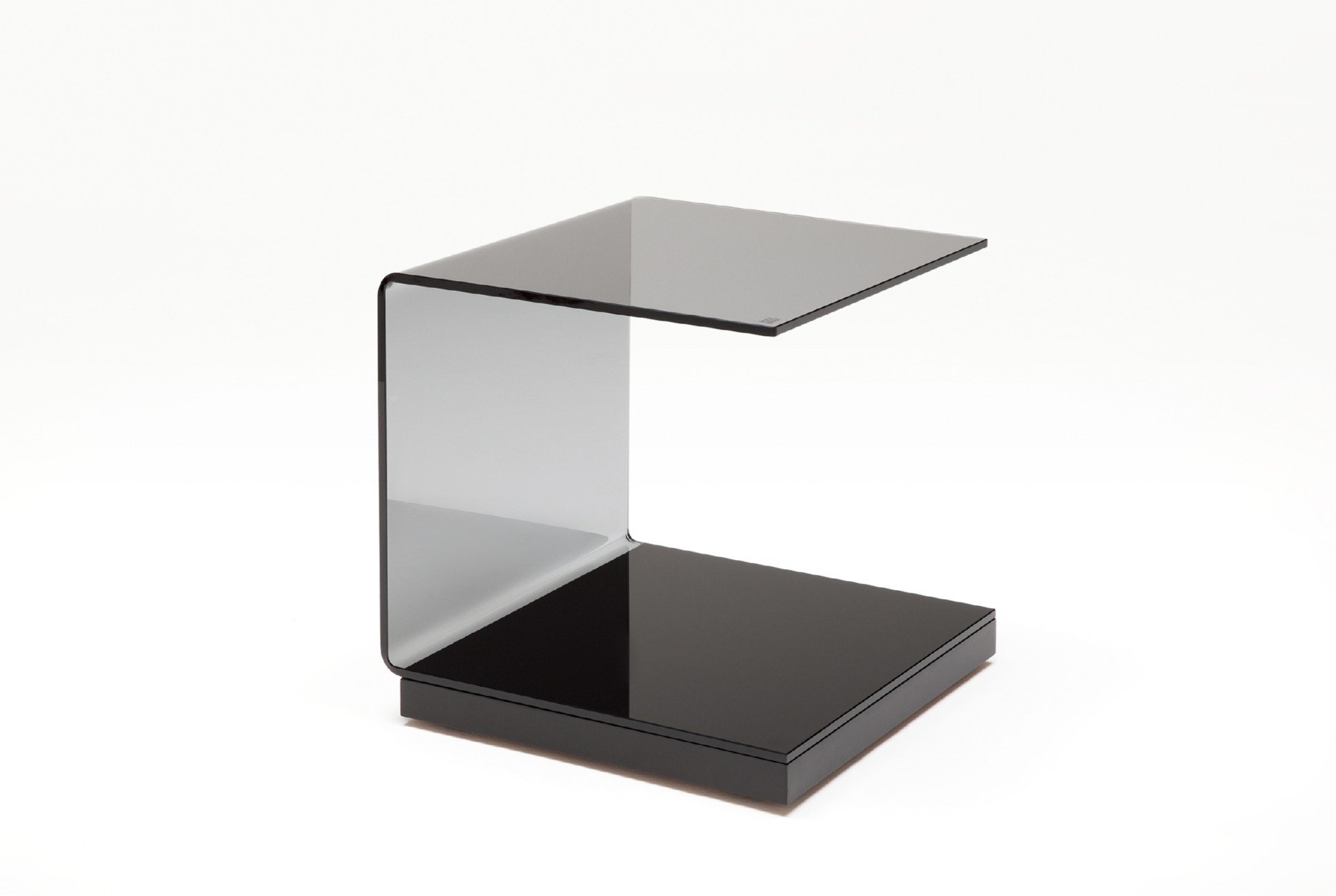DIVINEDESIGNCENTER_8700_COFFEETABLE_1.jpg