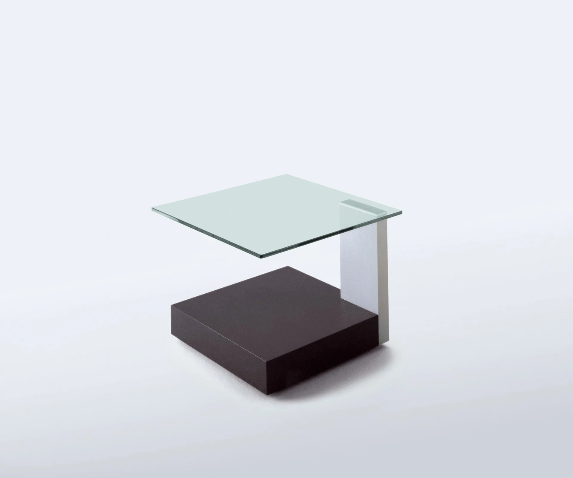DIVINEDESIGNCENTER_8590_COFFEETABLE.jpg