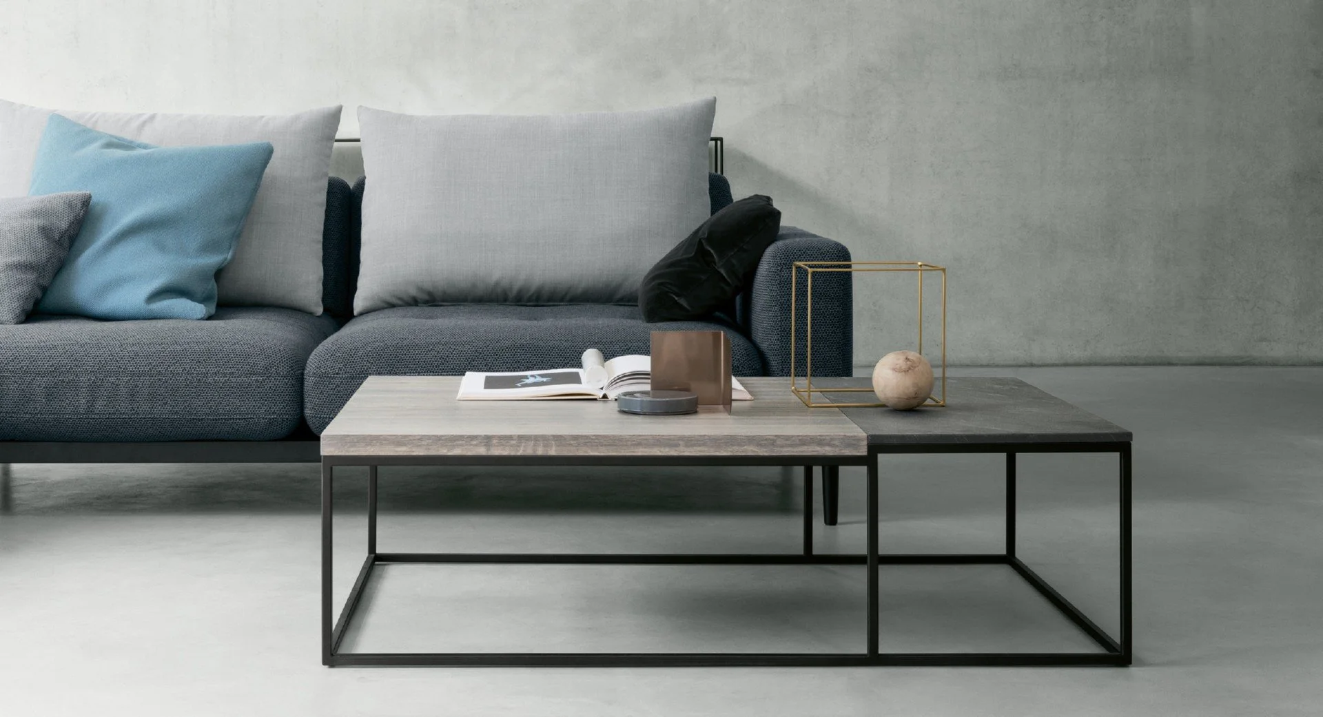DIVINEDESIGNCENTER_985_COFFEETABLE.jpg