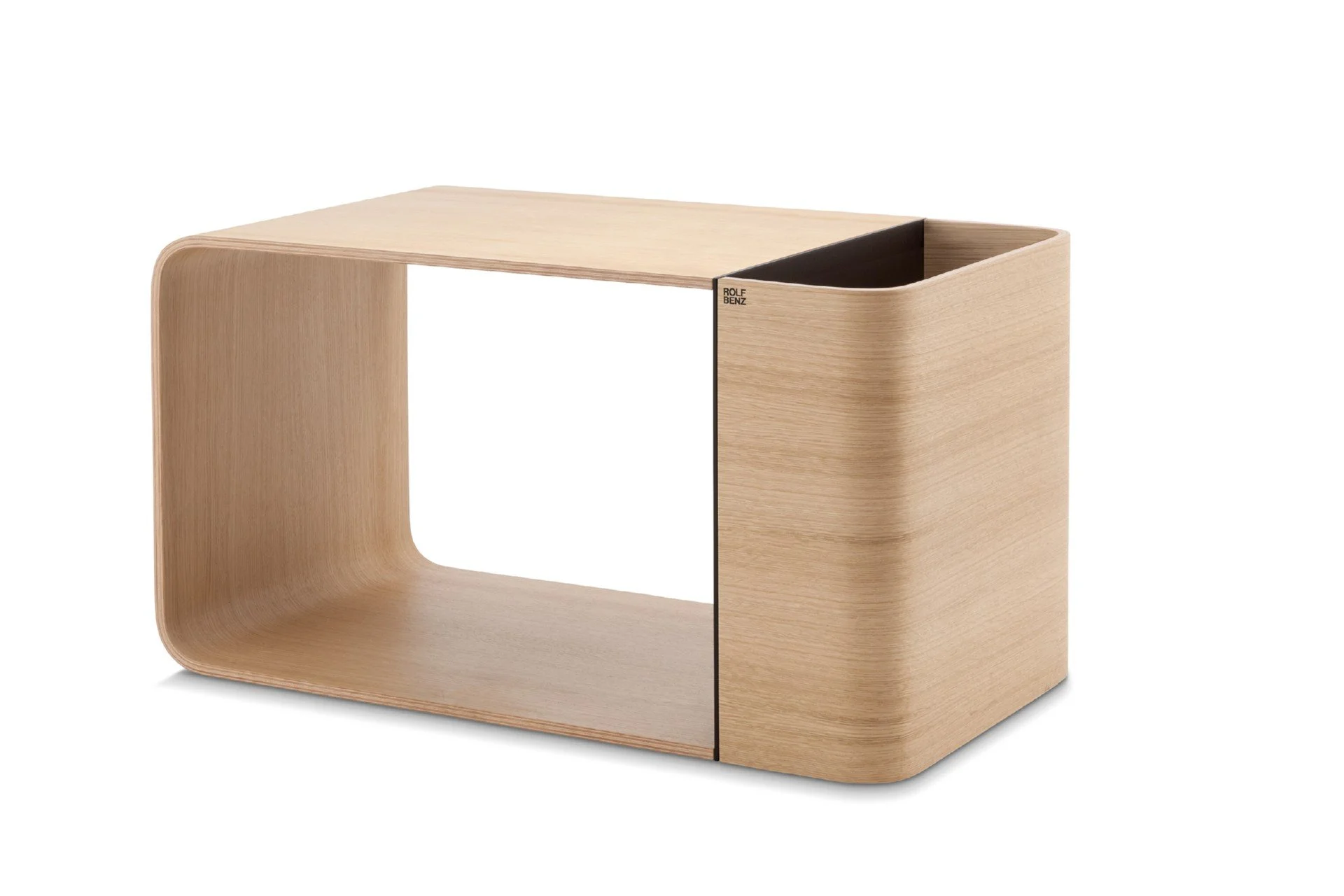 1_DIVINEDESIGNCENTER_974_COFFEETABLE_2.jpg