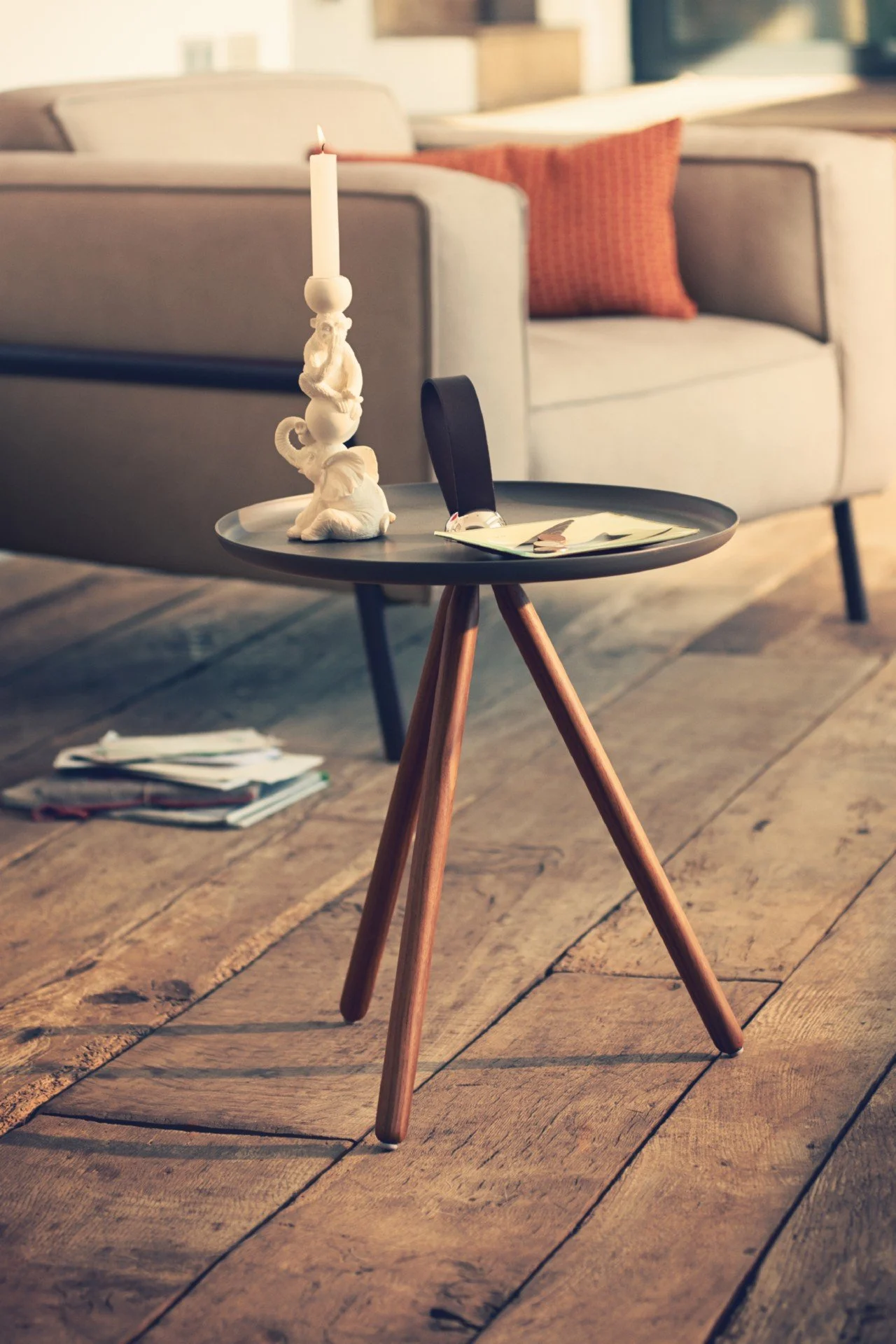 DIVINEDESIGNCENTER_973_COFFEETABLE_6.jpg