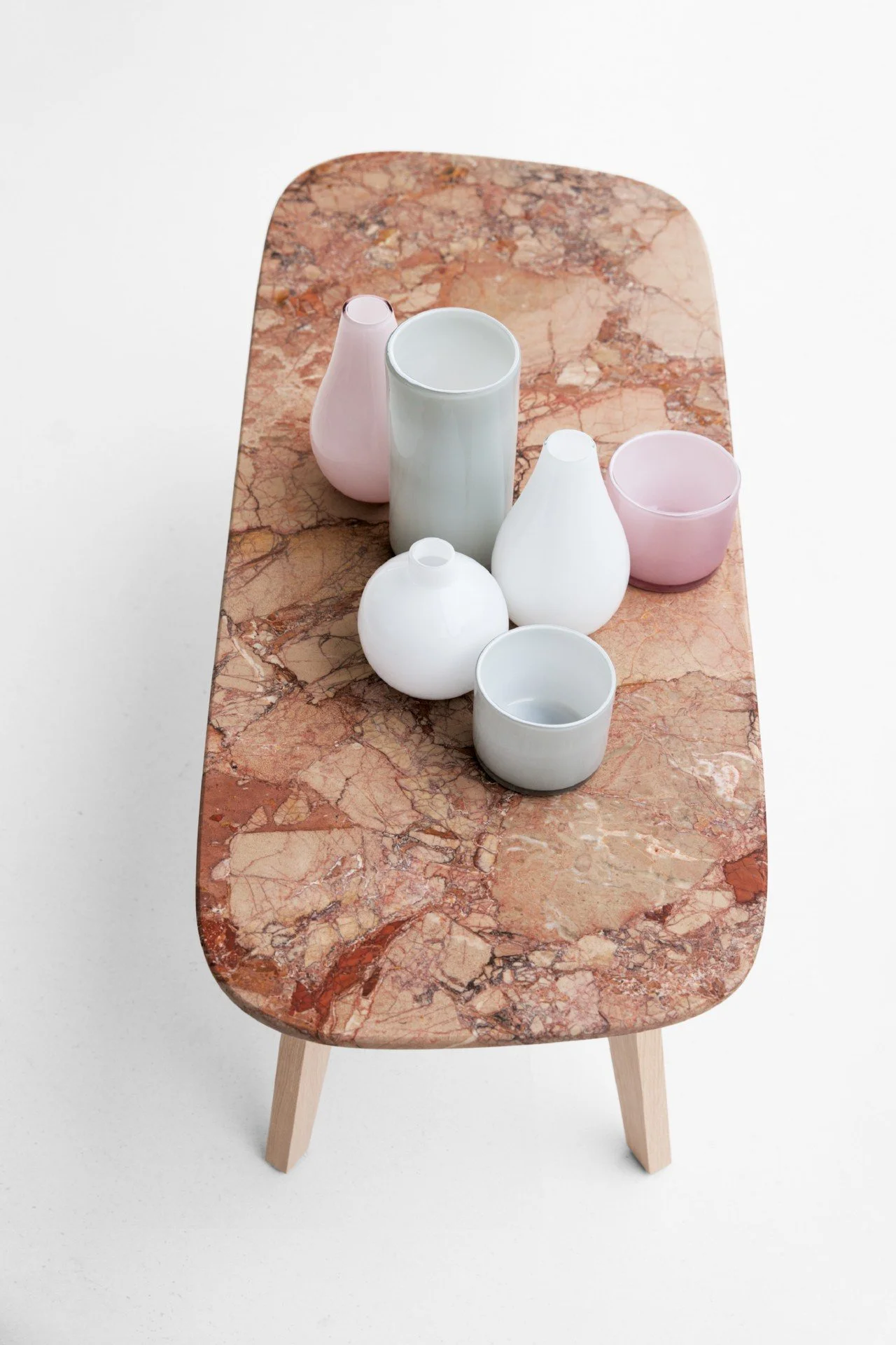 DIVINEDESIGNCENTER_955_COFFEETABLE_6.jpg