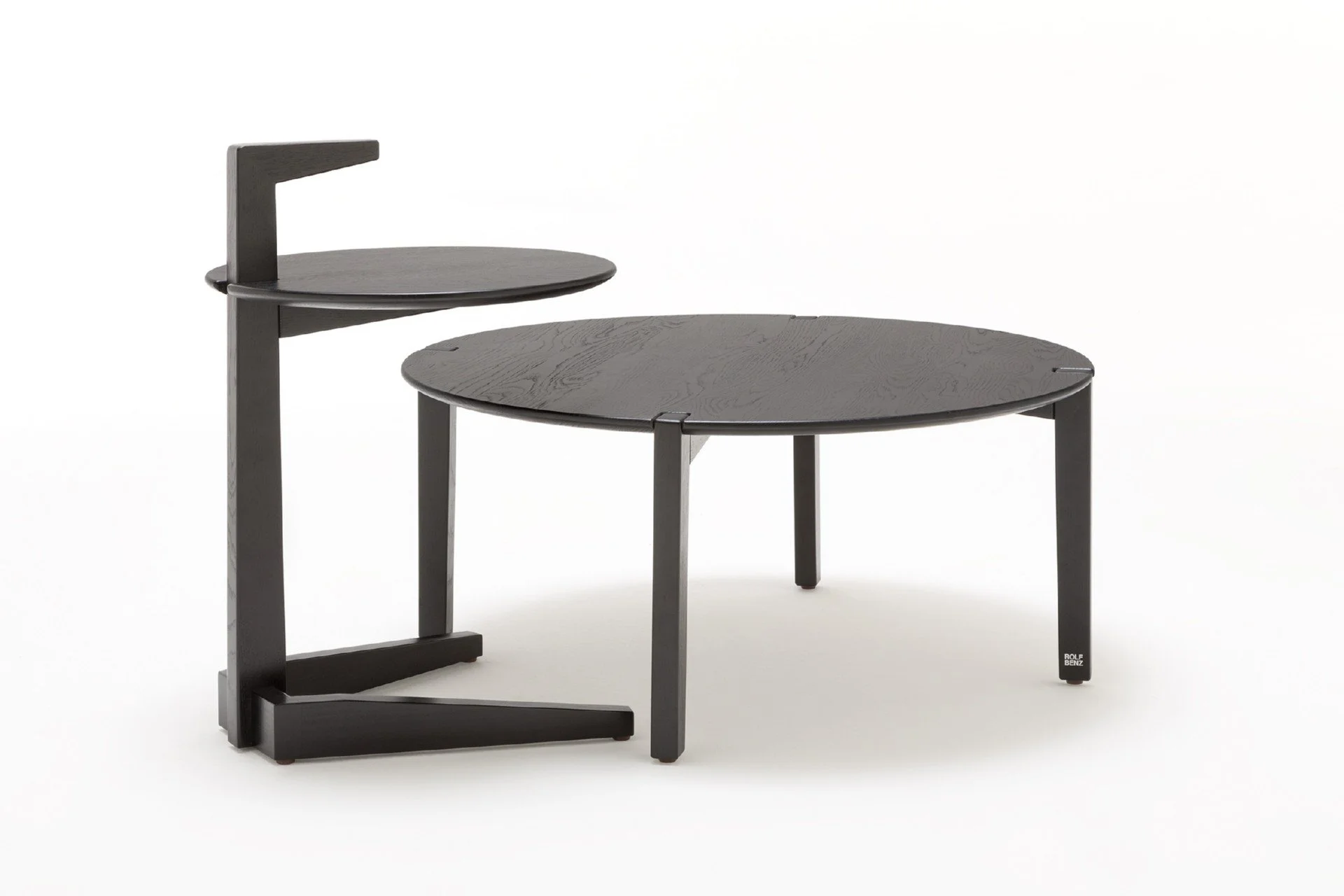 1_DIVINEDESIGNCENTER_948_COFFEETABLE_1.jpg