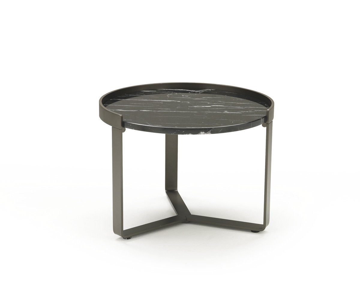 1_DIVINEDESIGNCENTER_RING_COFFEETABLE_4.jpg